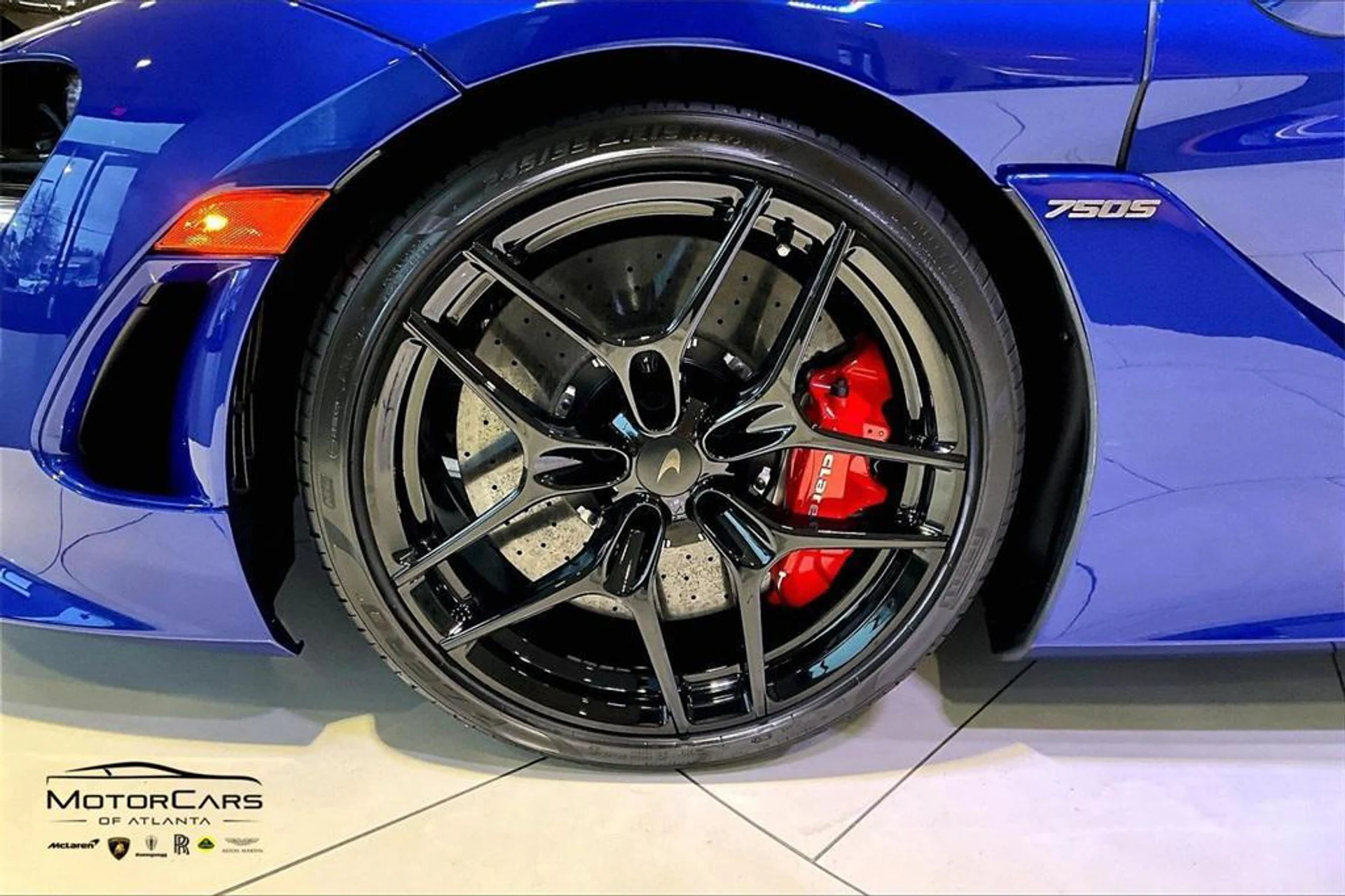 mph009_953367662_Jd_5_JL_Qic_Rg_SAJ_1_z5_YR_5_Gj_W9wk_ec8e2b2aa6