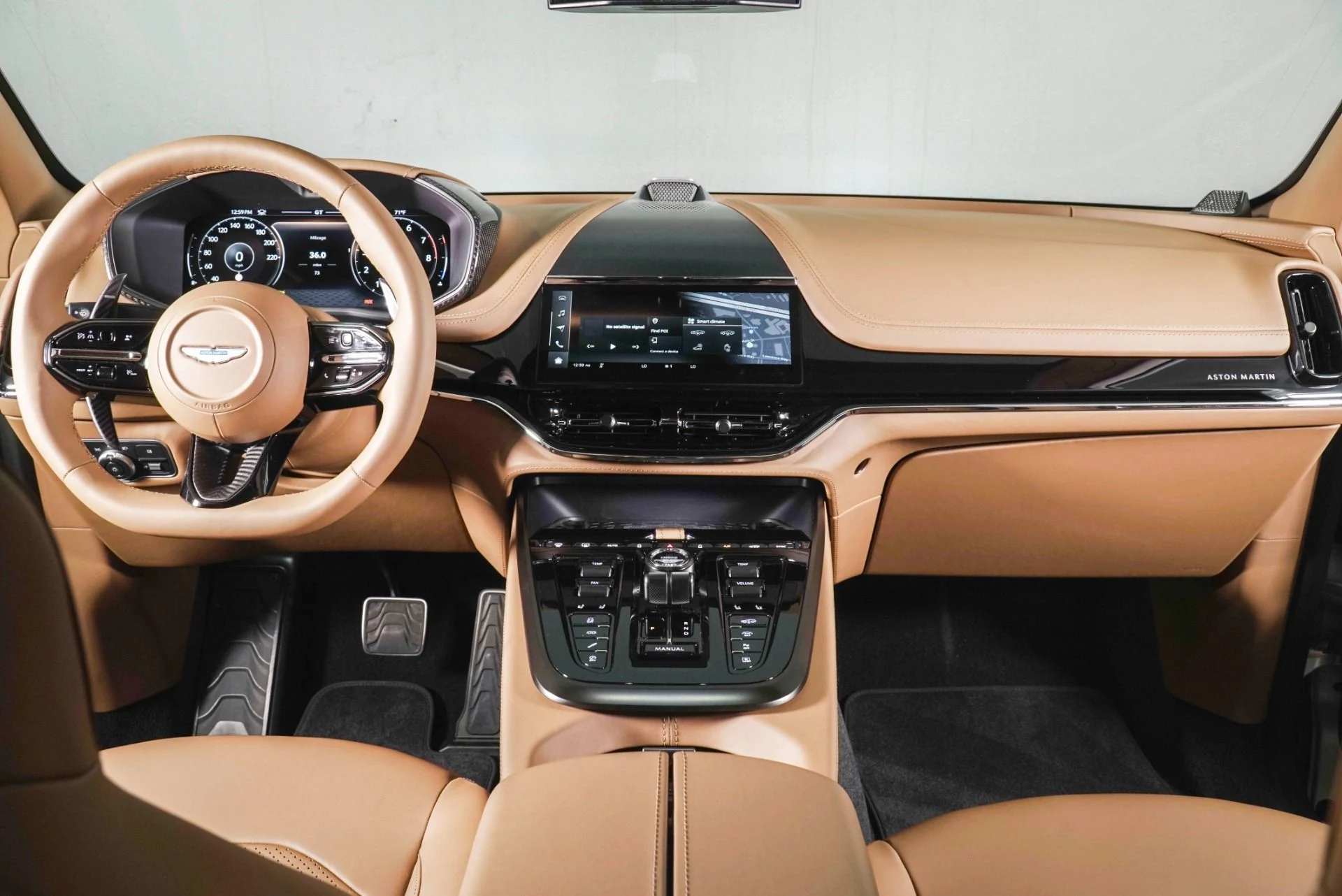 mph009_953778741_New_2026_Aston_Martin_DBX_S_1790626879_dccc5ceab9