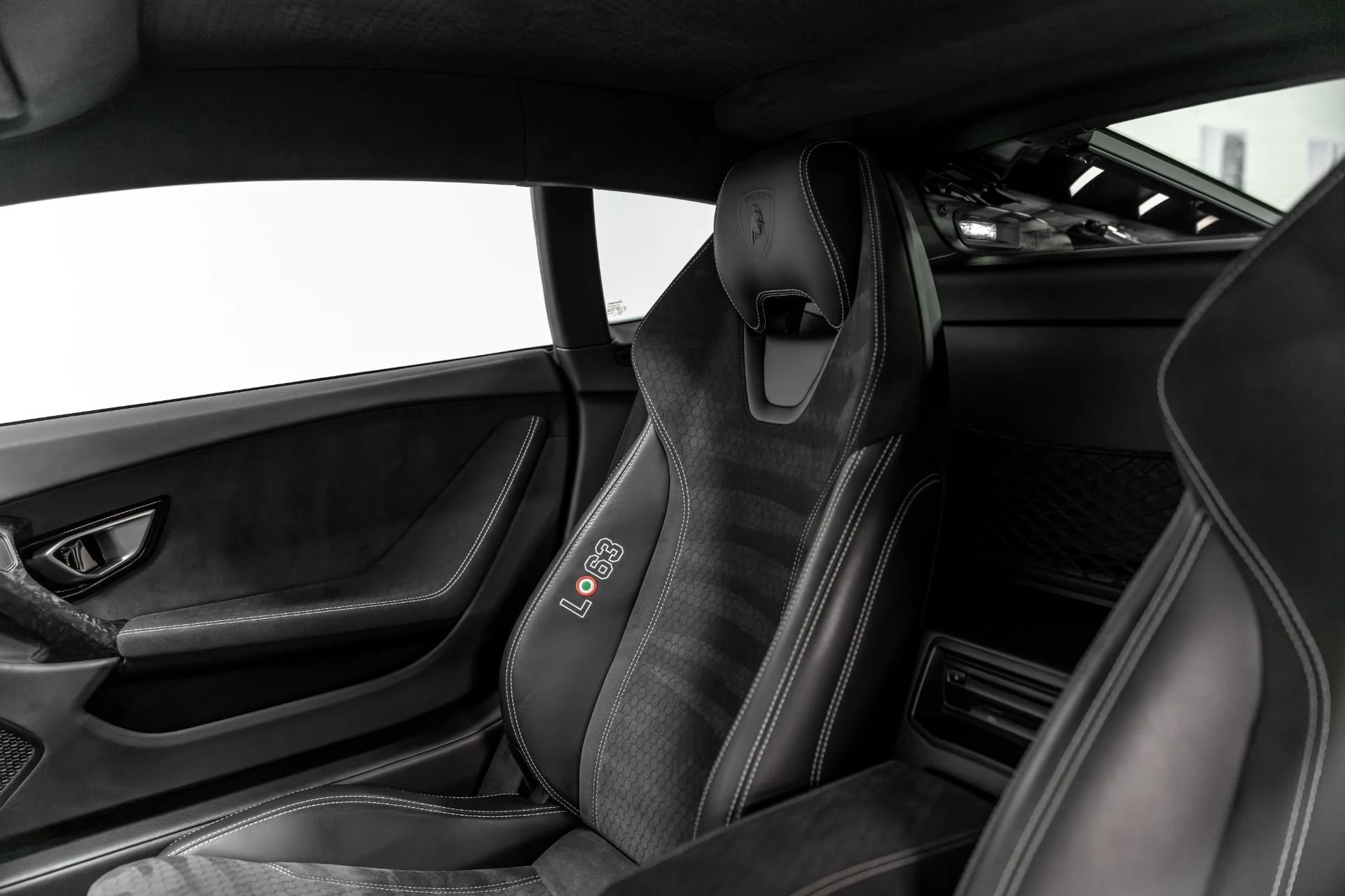 mph009_956599093_Used_2017_Lamborghini_Huracan_1765410503_b9d3d81de9