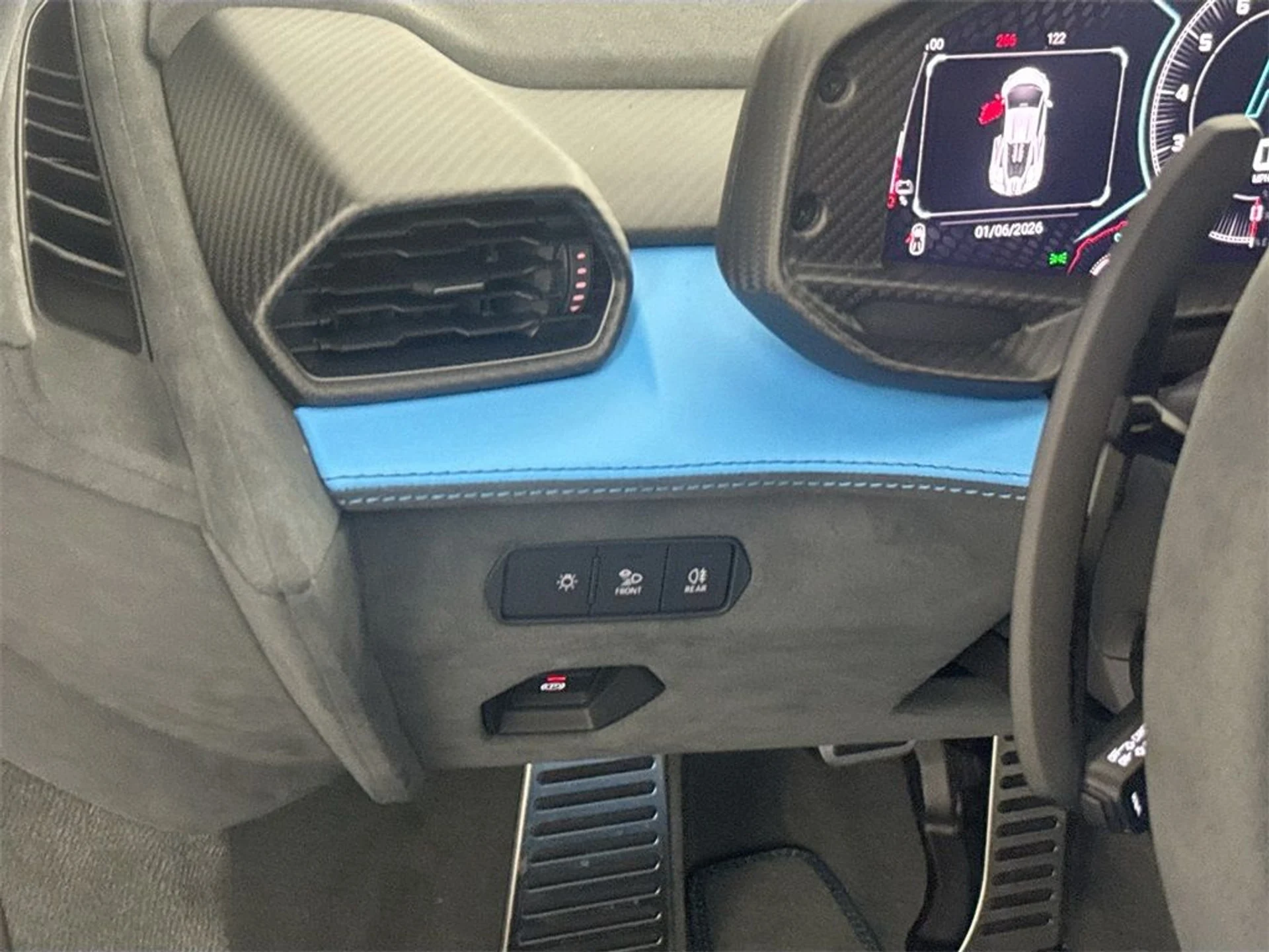 mph009_965507665_aff40b1baf637a3586889200189c7ab5_625be3bfb9