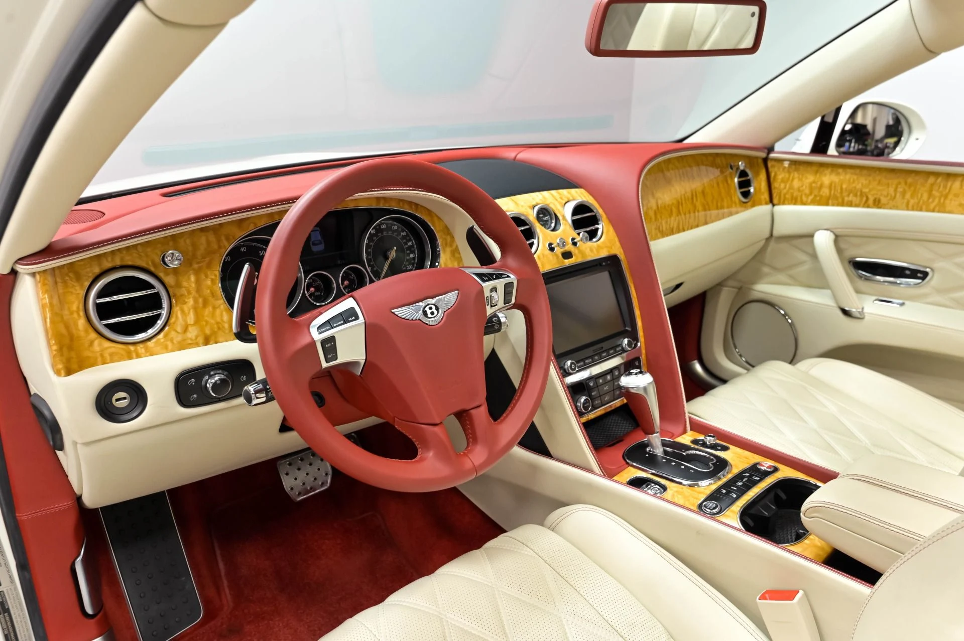 mph009_968387141_Used_2016_Bentley_Flying_Spur_W12_1779838751_4a9e6f2ab6