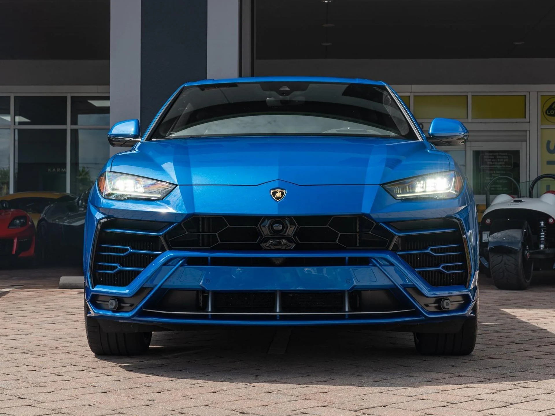 mph009_976508010_Used_2020_Lamborghini_Urus_1753203932_9766ea56b0