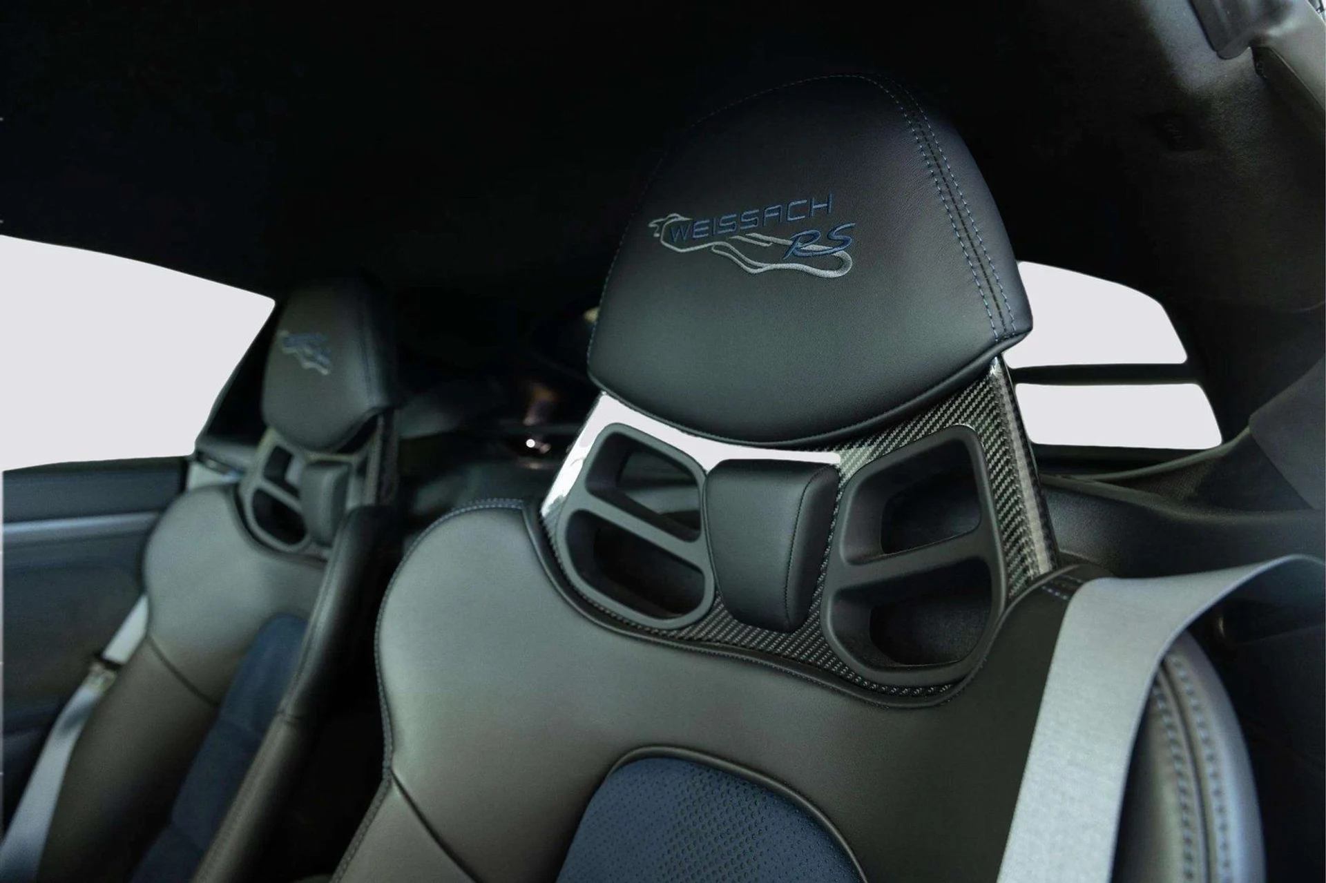 mph009_97792763_image_10_d268673daa