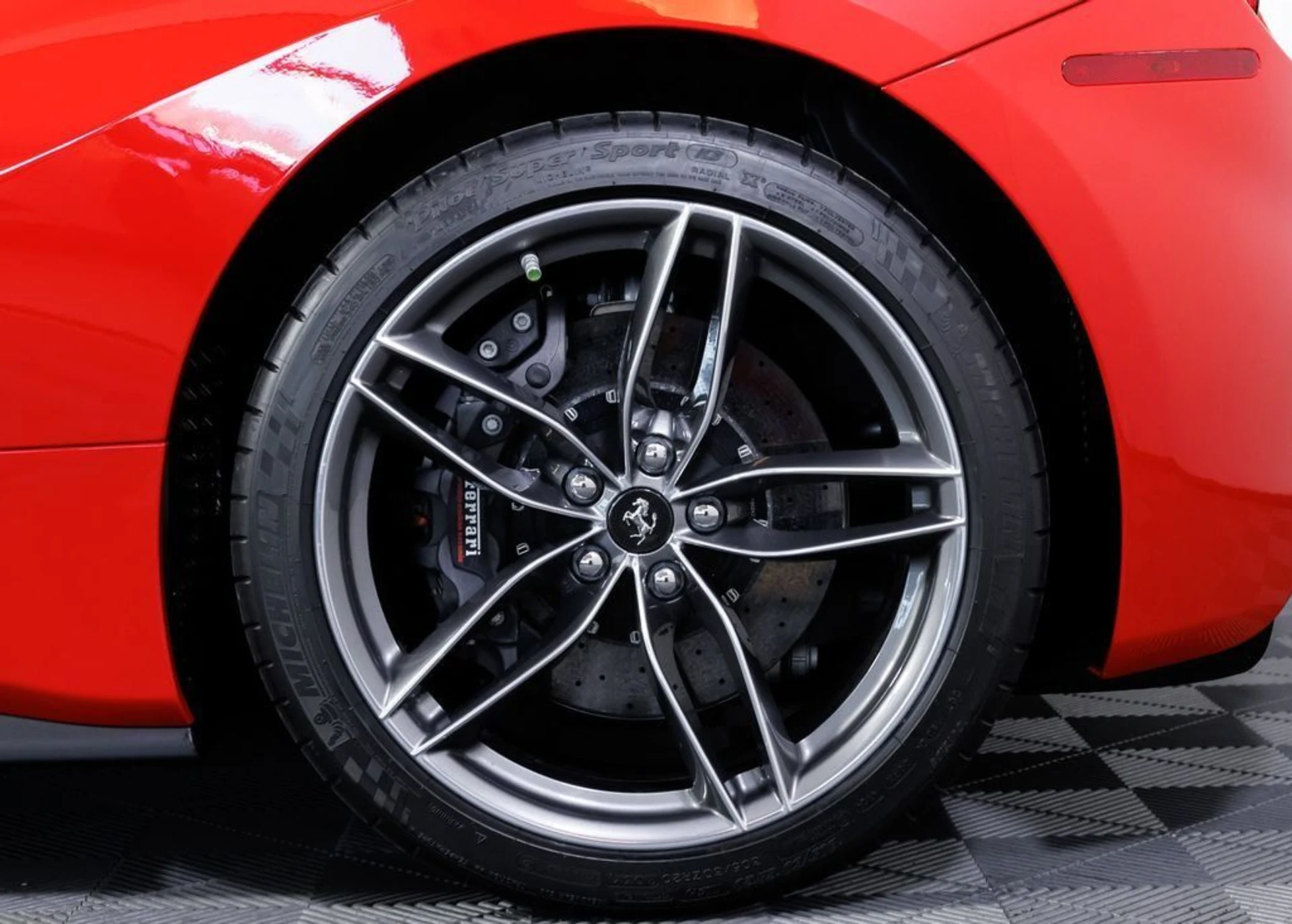 mph009_98268287_f2a7e9f56e3be9c8e93b7ec3ab00f1aa_789621d7a2