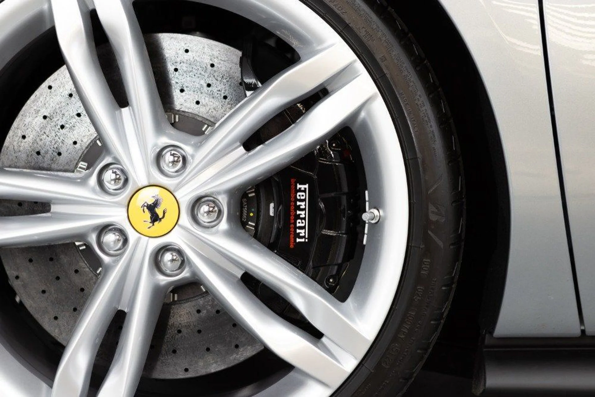 mph010_1000911077_12d8020fcfd34d0aa029f456a6482573_e88b76ee67