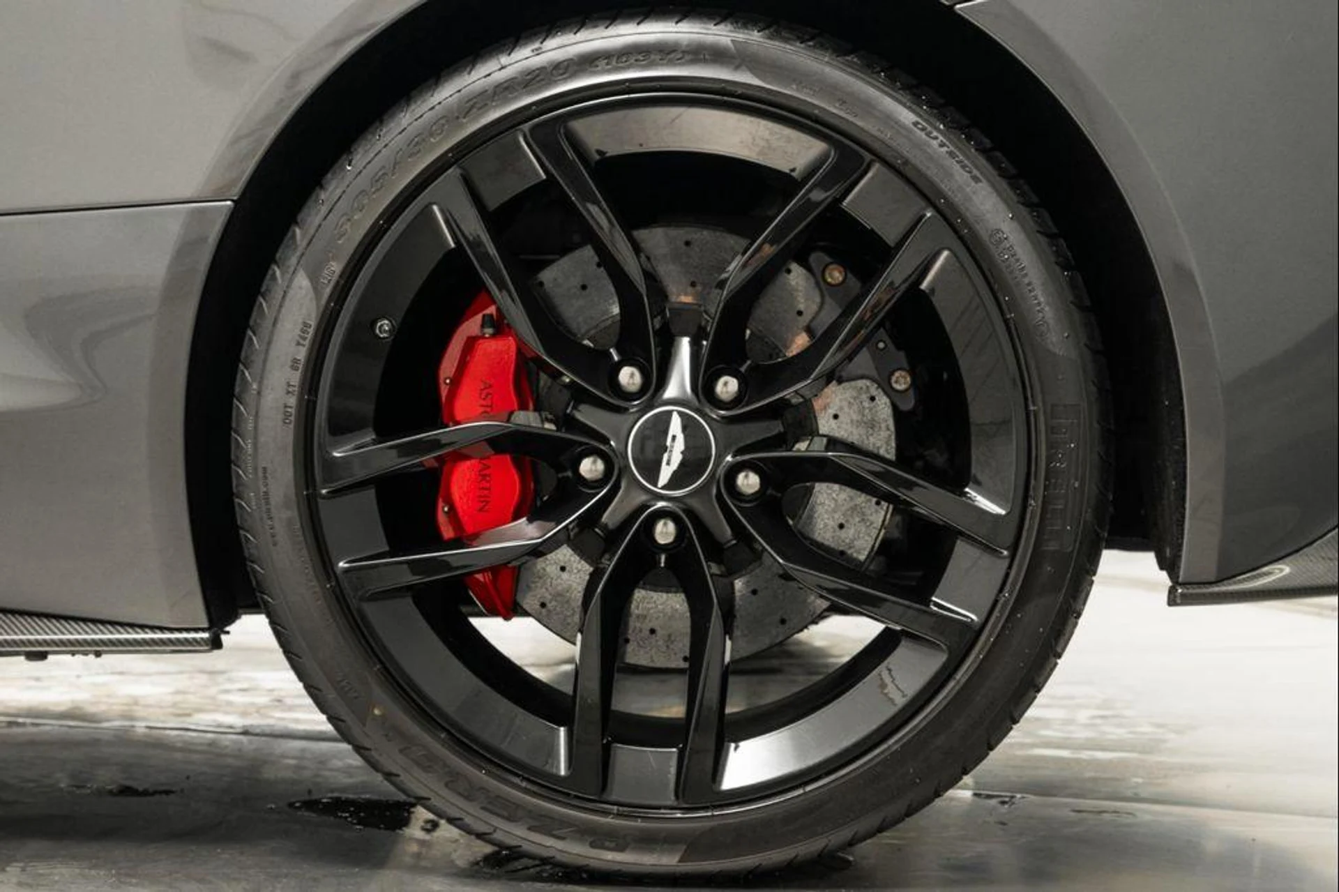 mph010_1007633022_x_H_Kc5_N_Mf96zzd_M5_VYQOUT_vf1ig_9dc1b73f71