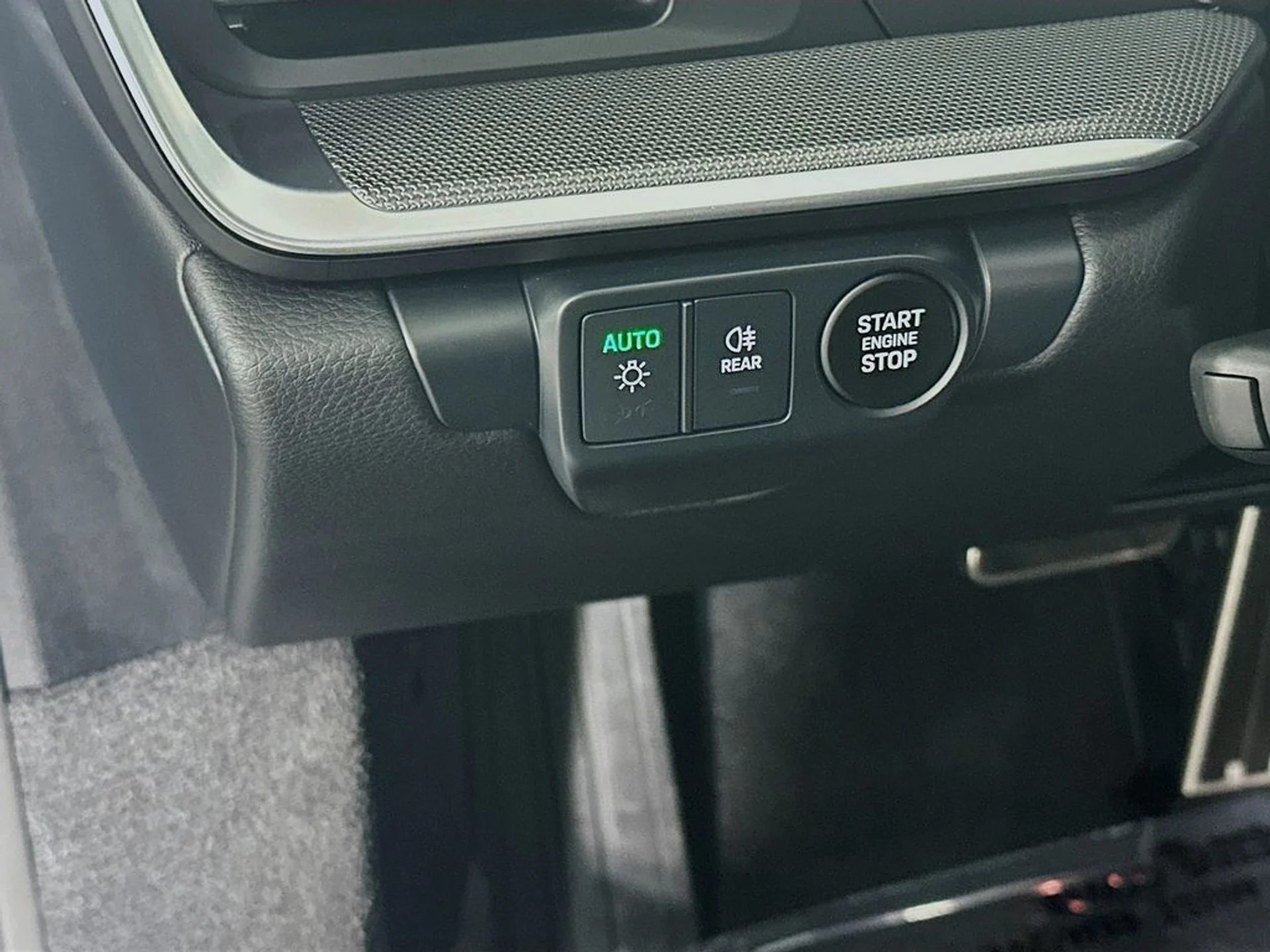 mph010_1012655734_cb4f4ccf1b1febcdf6e471ba1fc56f28x_50873d5df5