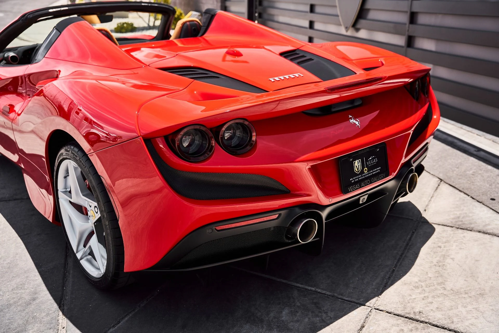 mph010_1014653058_Used_2021_Ferrari_F8_Spider_Base_1780443680_a6bfa06f0f