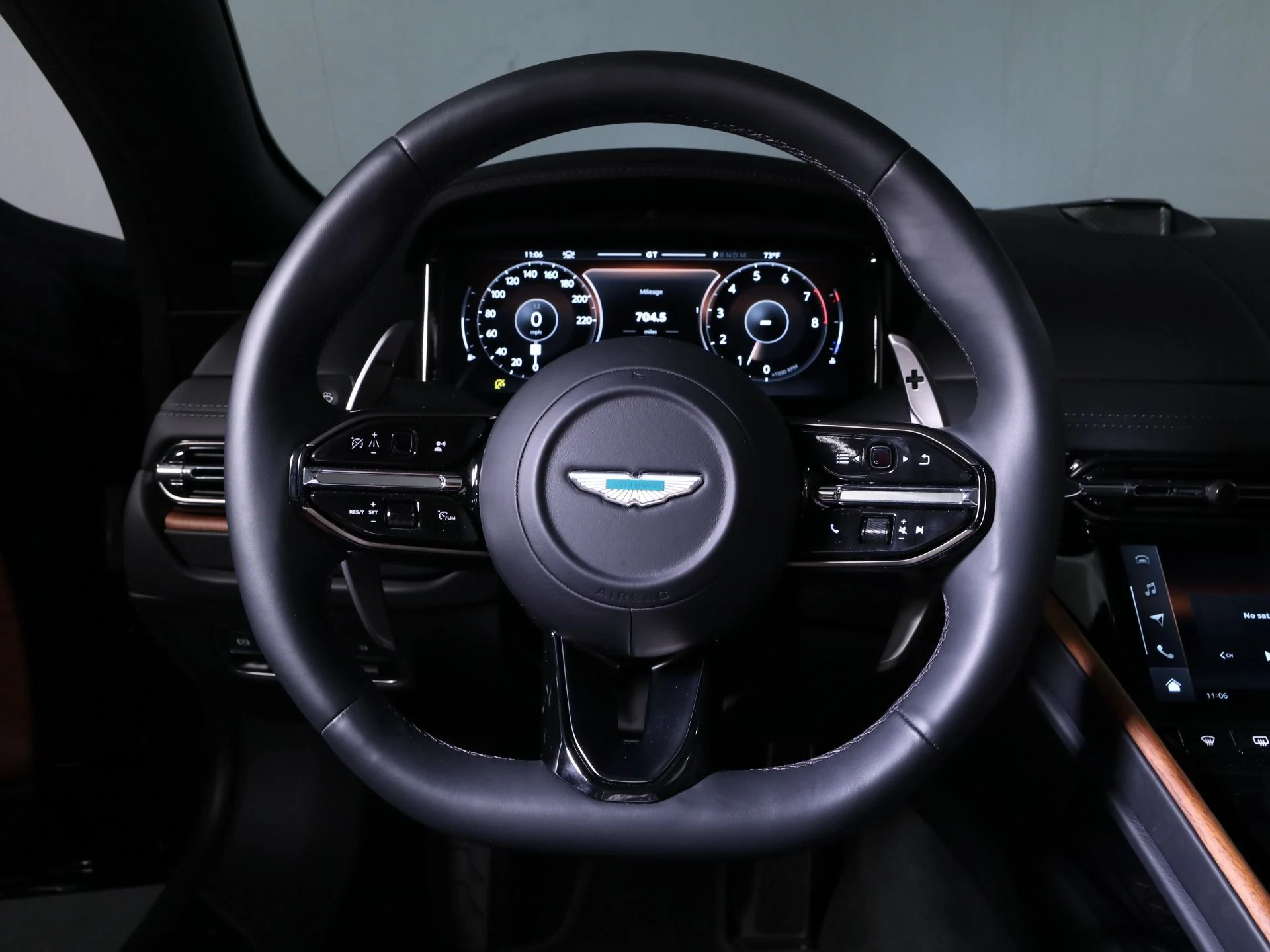 mph010_1015588469_Used_2025_Aston_Martin_DB_12_Volante_1758482753_94df96080c