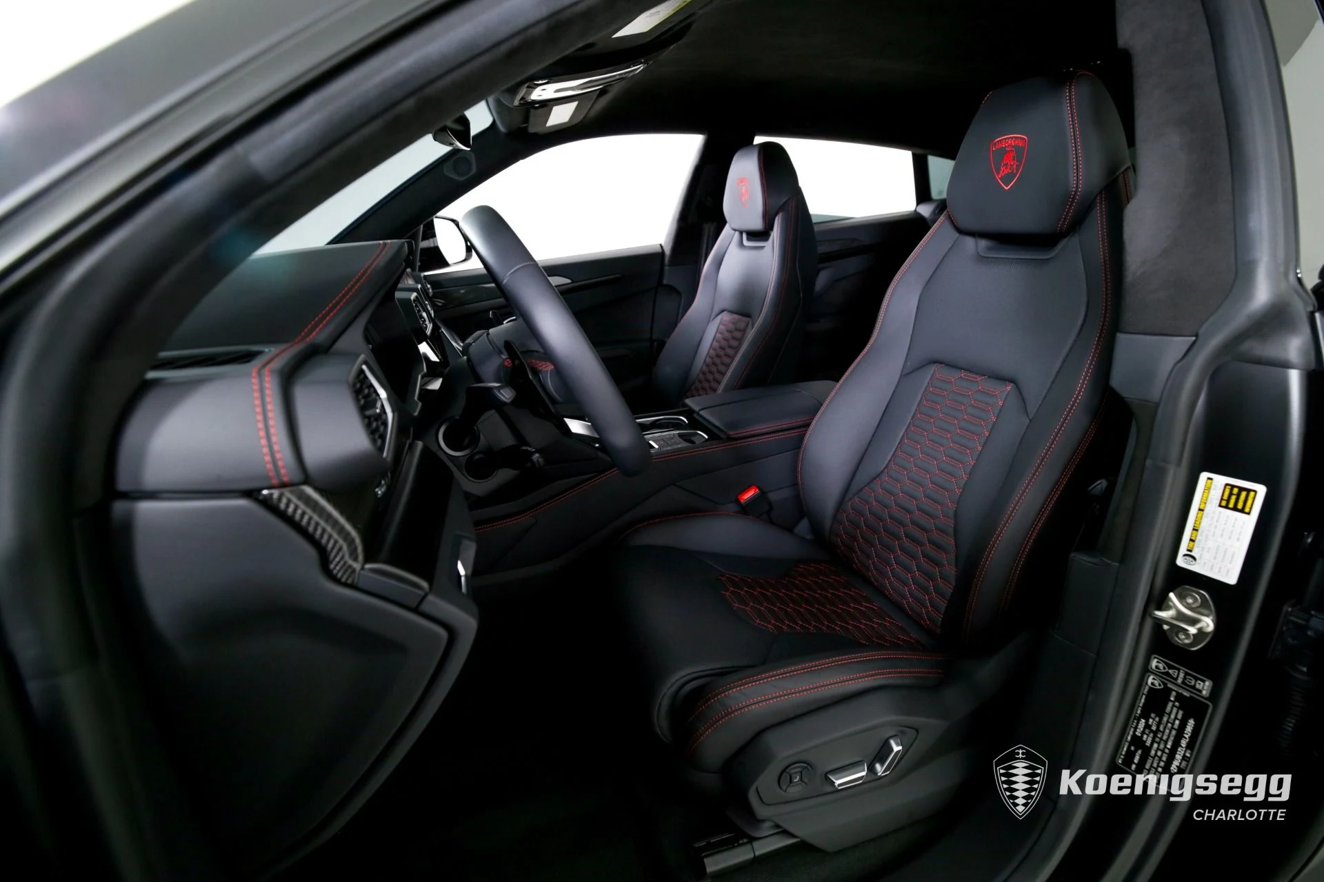 mph010_1017626553_Used_2024_Lamborghini_Urus_S_1761085522_76c5383af6