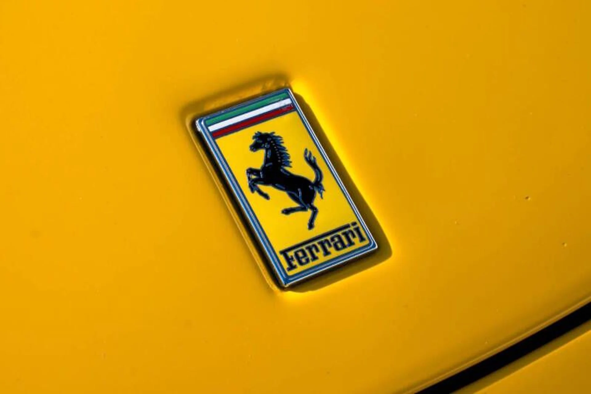 mph010_1019209740_2002_ferrari_360_spider_base_2dr_convertible_164c32d8ff