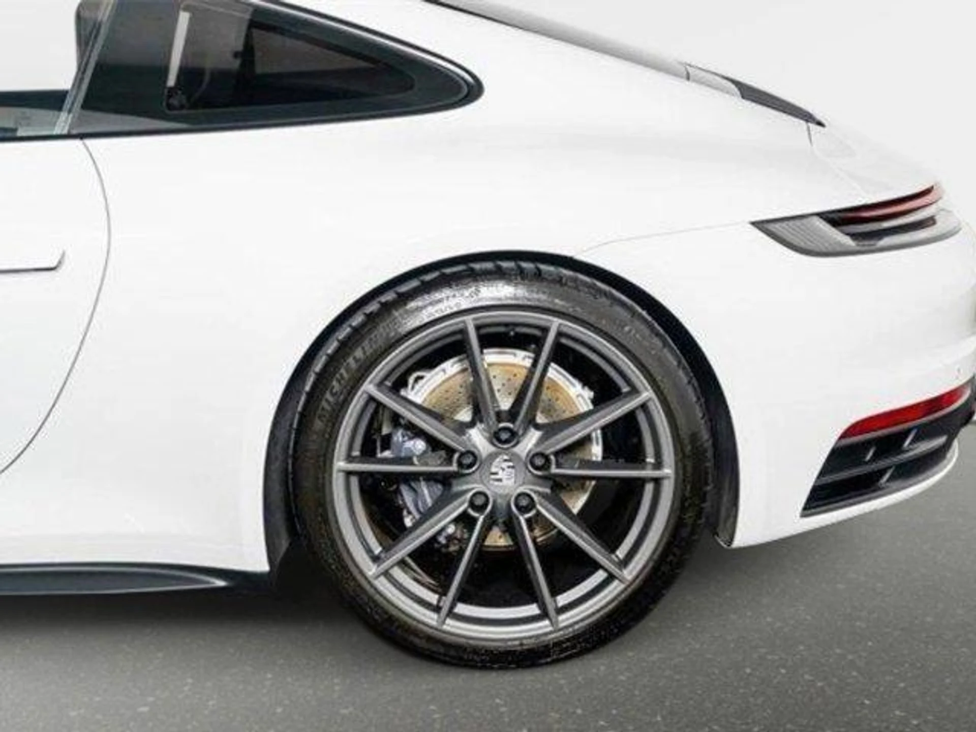 mph010_1028424579_Orb_Sznr_D9_E5_Aouwic_AN_Yfzi0vh8_dea41c3ca4