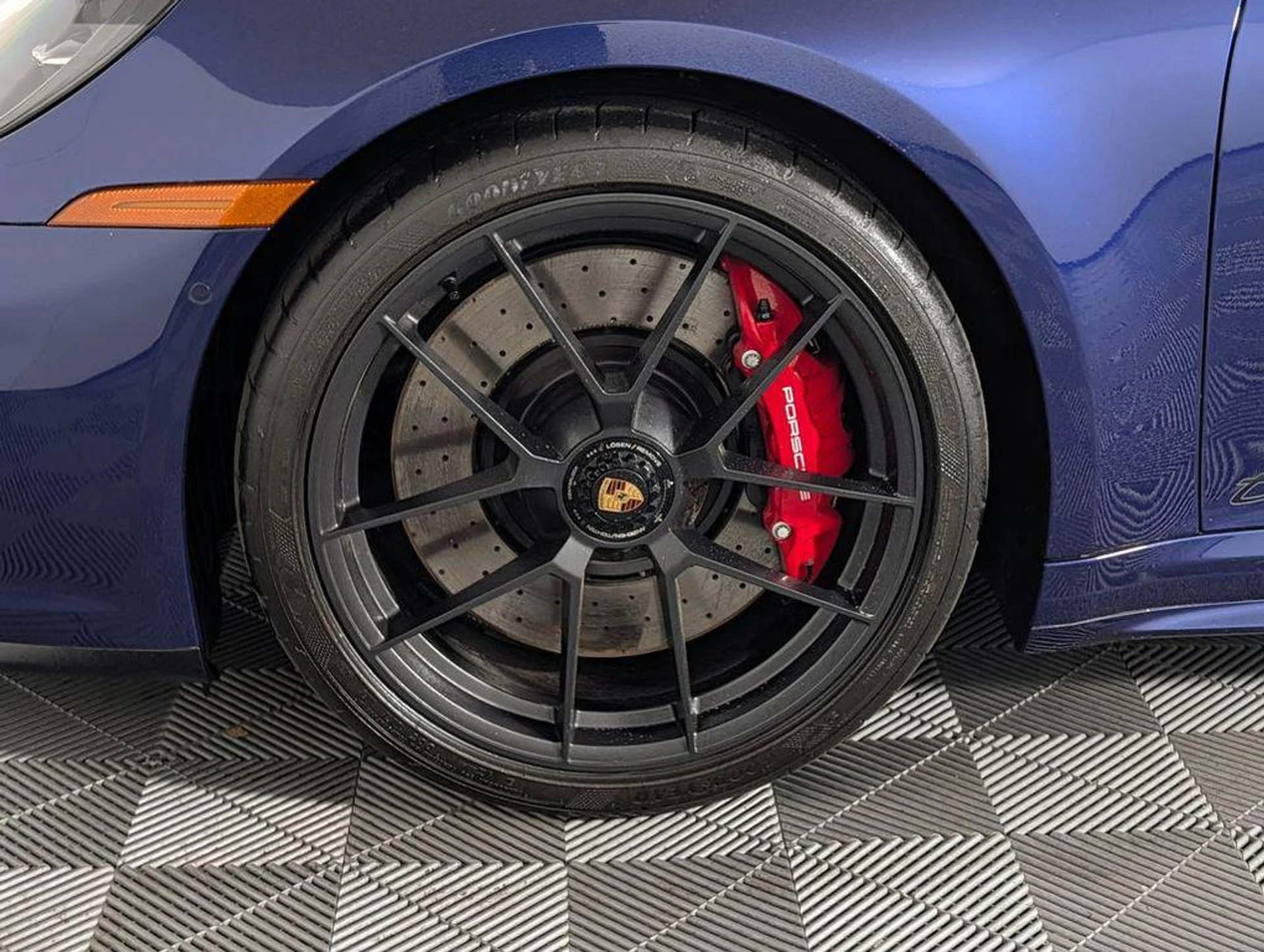 mph010_1032075033_v_Ozi97gcnucqav7_P1g8qhv_Gvm8_4da4f978d5