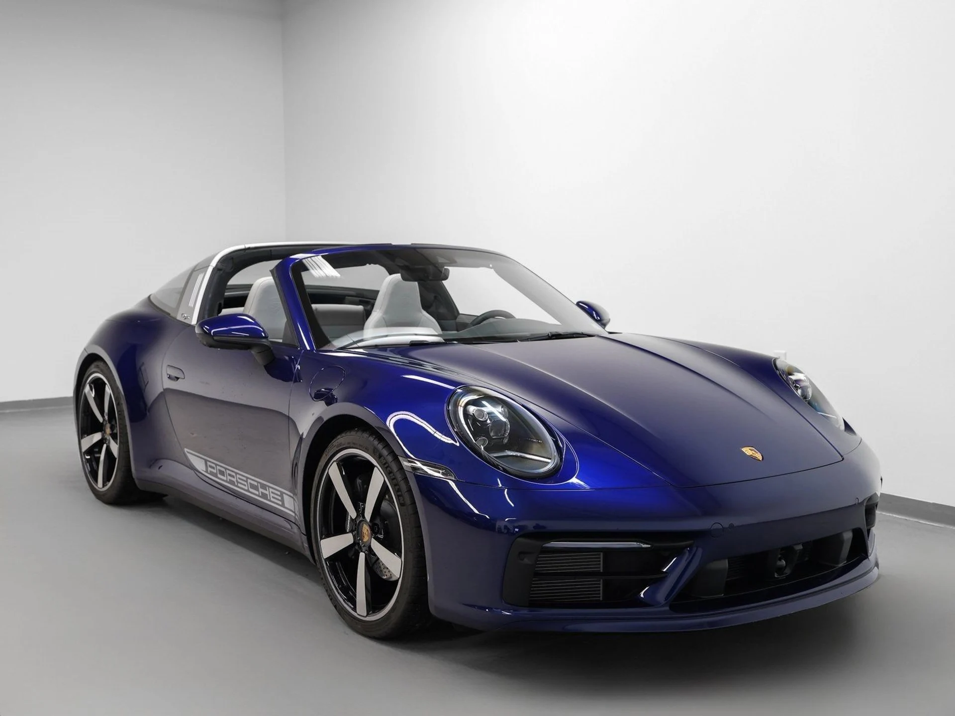 mph010_1032370148_11_b47b964c00