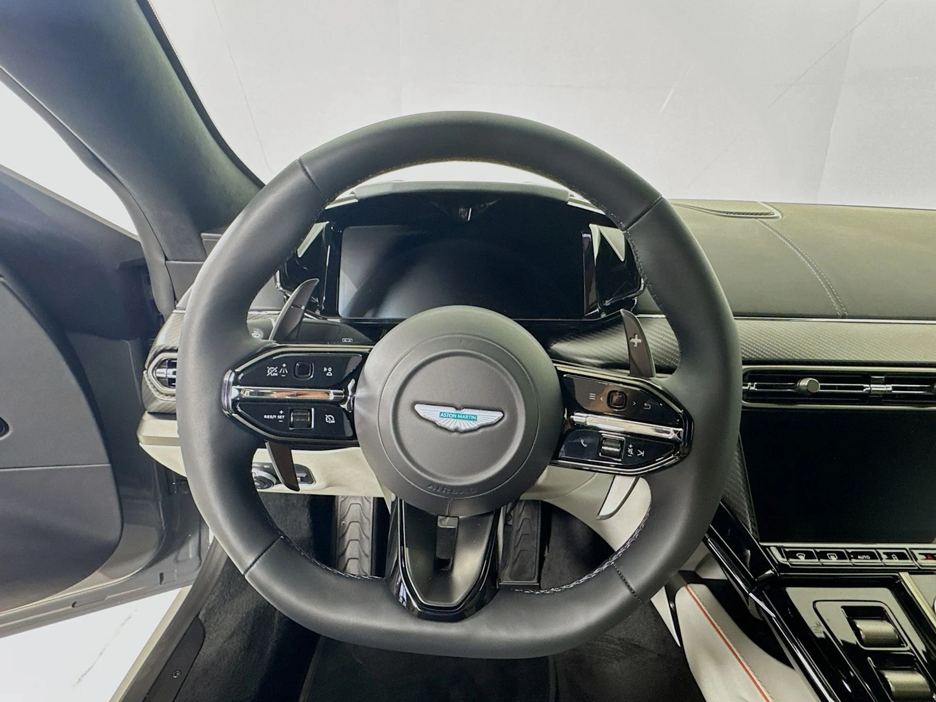 mph010_1035686638_552732c29950c91f1c337b0a6d58501fx_48af3adb46