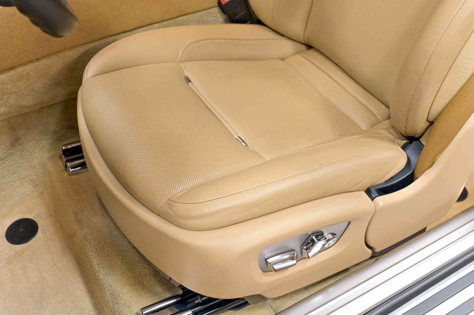 mph010_1041131805_Used_2014_Rolls_Royce_Wraith_1783020984_1df591e1ca