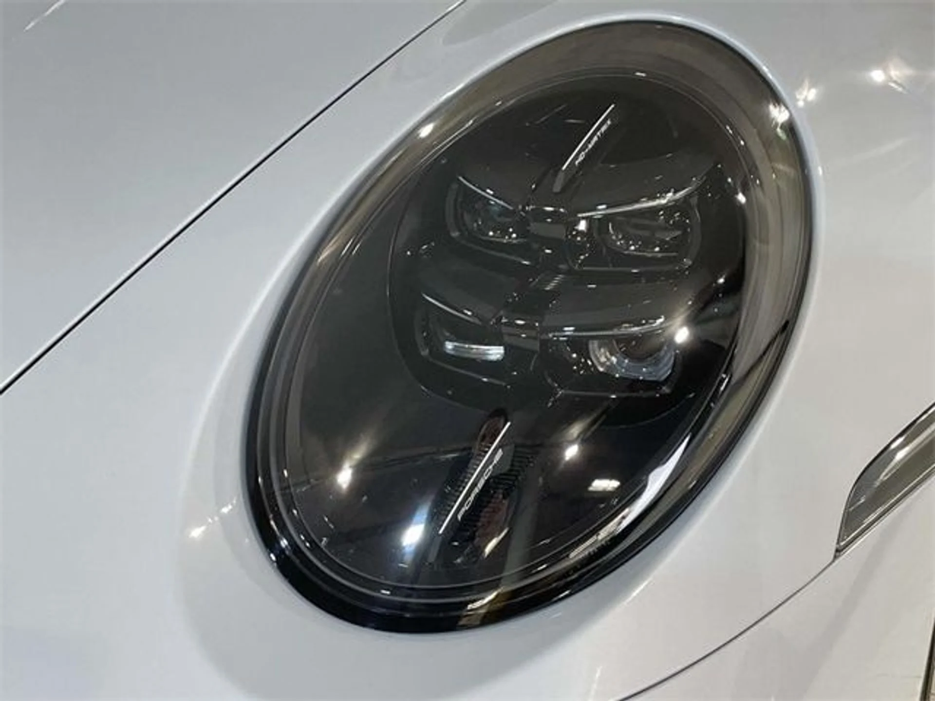 mph010_1042309642_41dd80b4ee9cc012c07f04751de29130x_ea43428f57