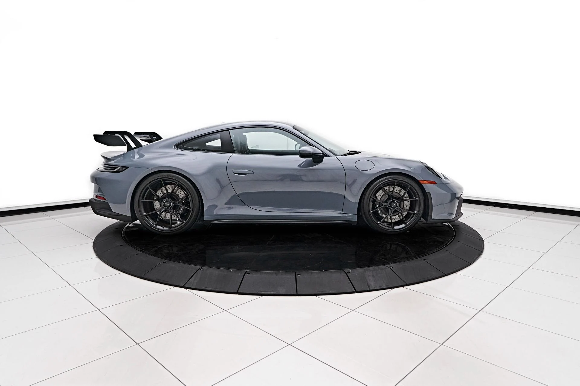 mph010_1045782263_Used_2023_Porsche_911_GT_3_1723305784_dc69bdf40b