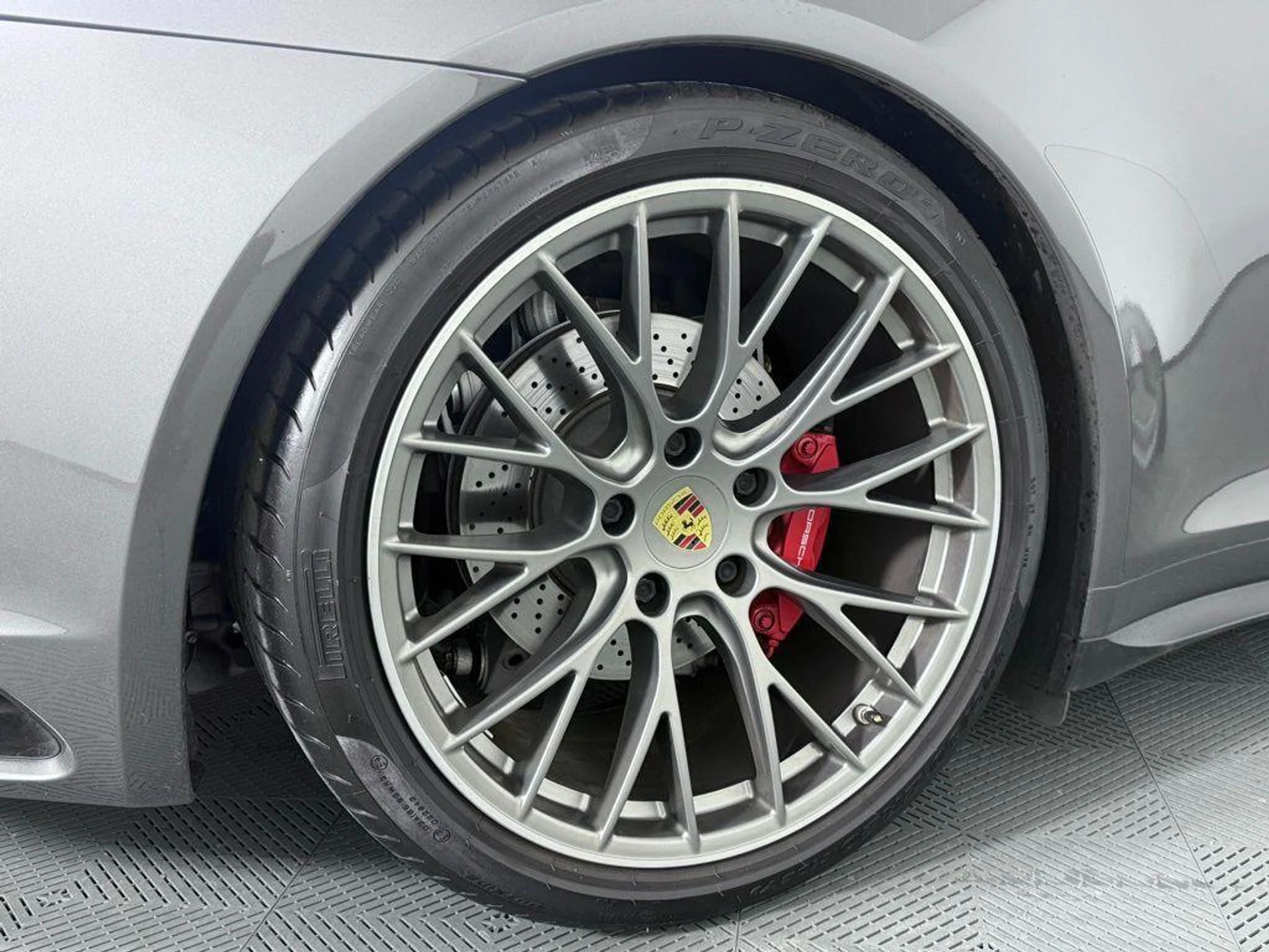 mph010_1048773486_Fknqp_H_Mjcs_b7xb_EE_Tmny1l_Hh_Es_f061cb1f47