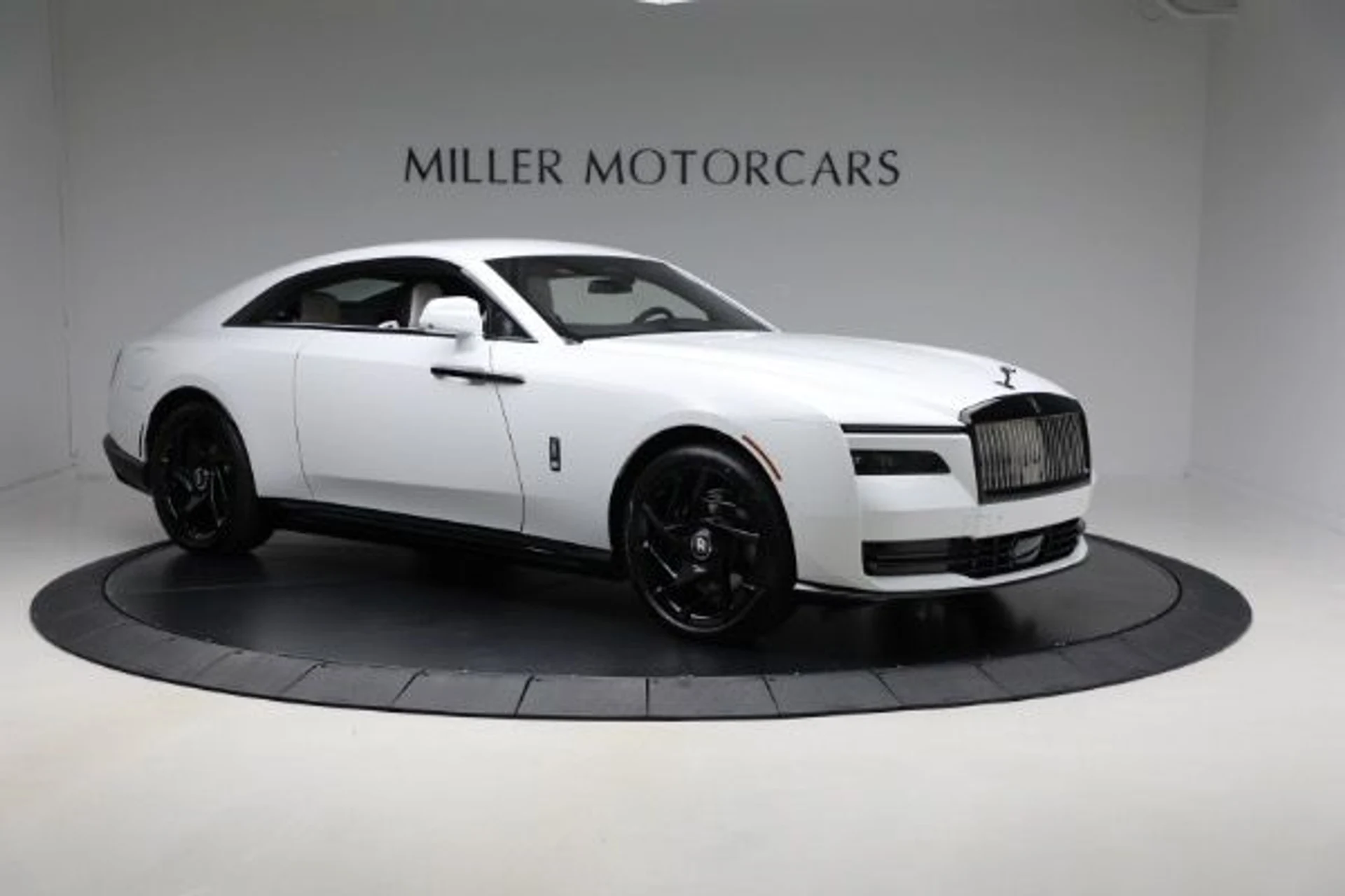 mph010_1059604314_New_2025_Rolls_Royce_Black_Badge_Spectre_4002eddc35