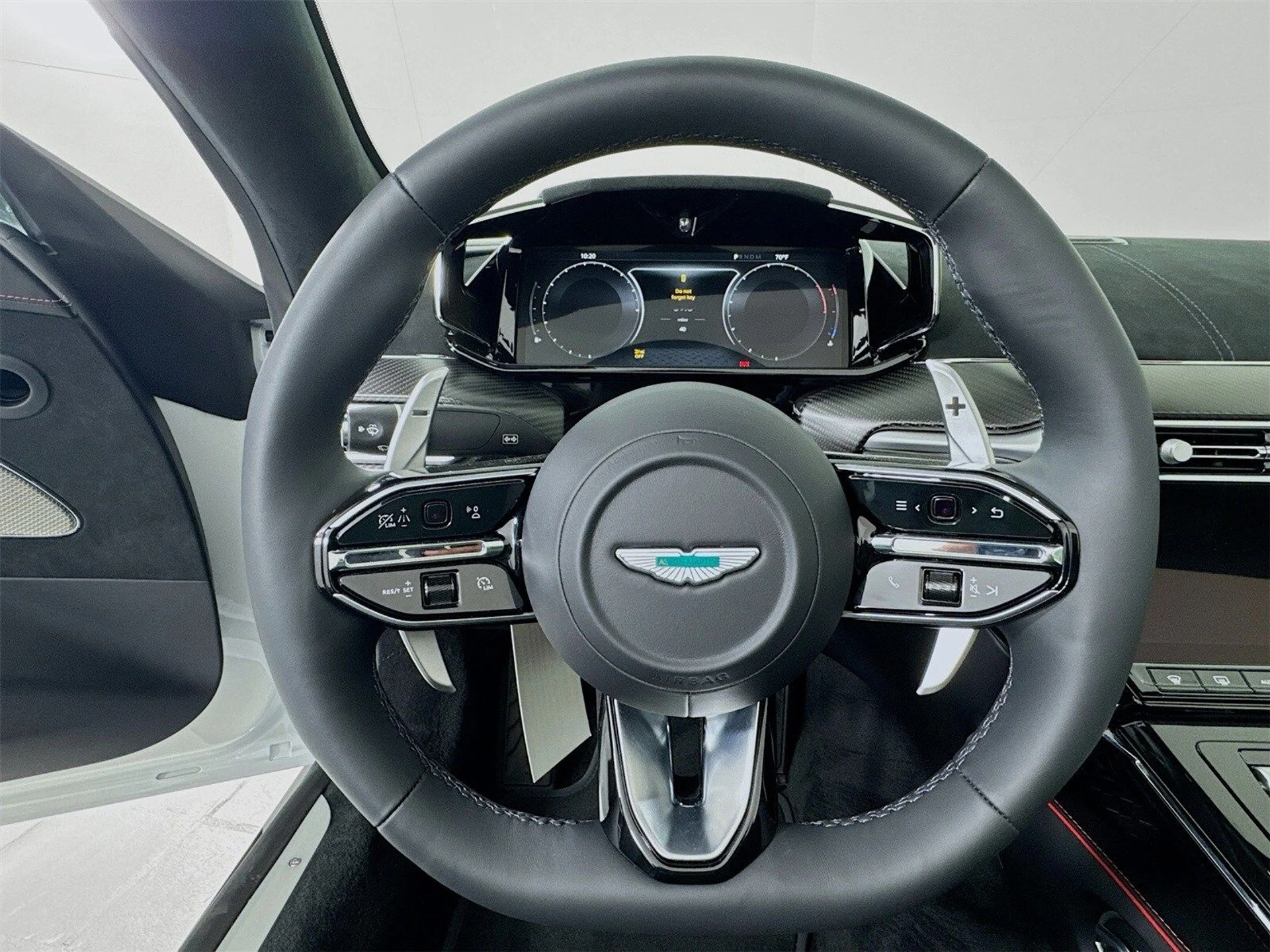 mph010_1061526697_6563bf726469ded8e06be7045115b6a0x_81d2061a32