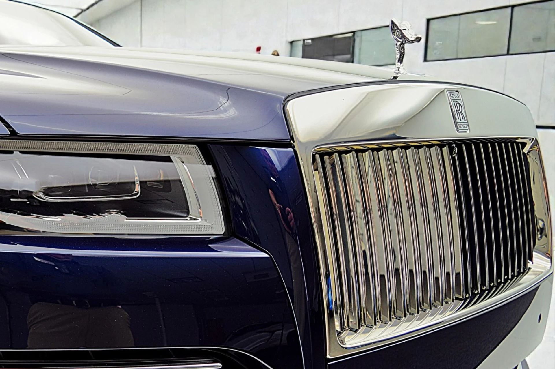 mph010_1063699115_Used_2023_Rolls_Royce_Ghost_LEASE_OPTIONS_AVAILABLE_ec7b166bb8