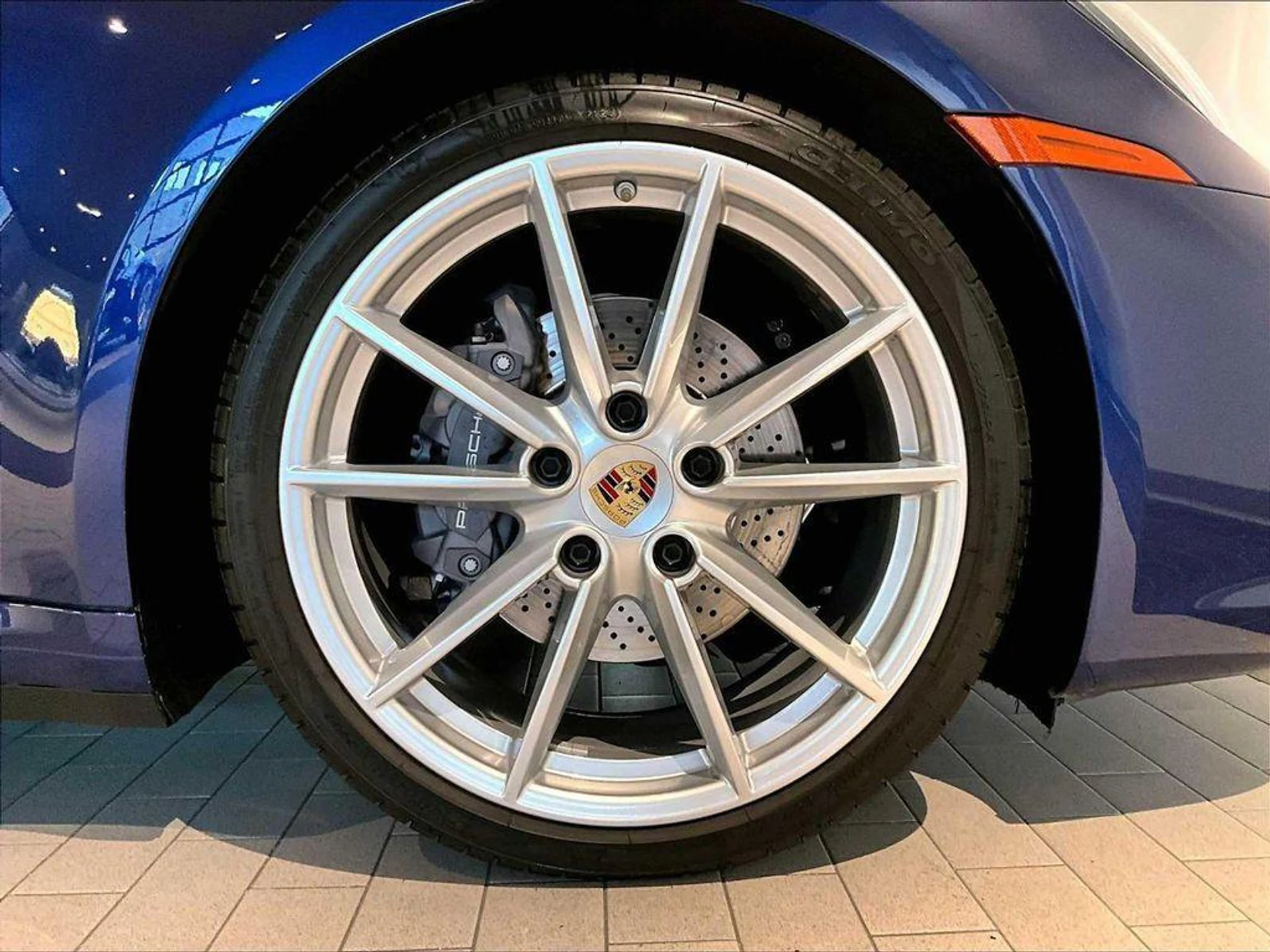 mph010_1066585263_G_Yshhj_Rl_Oehh_RJBG_1h_B_Aj3_W_Tmvc_302b812a5f