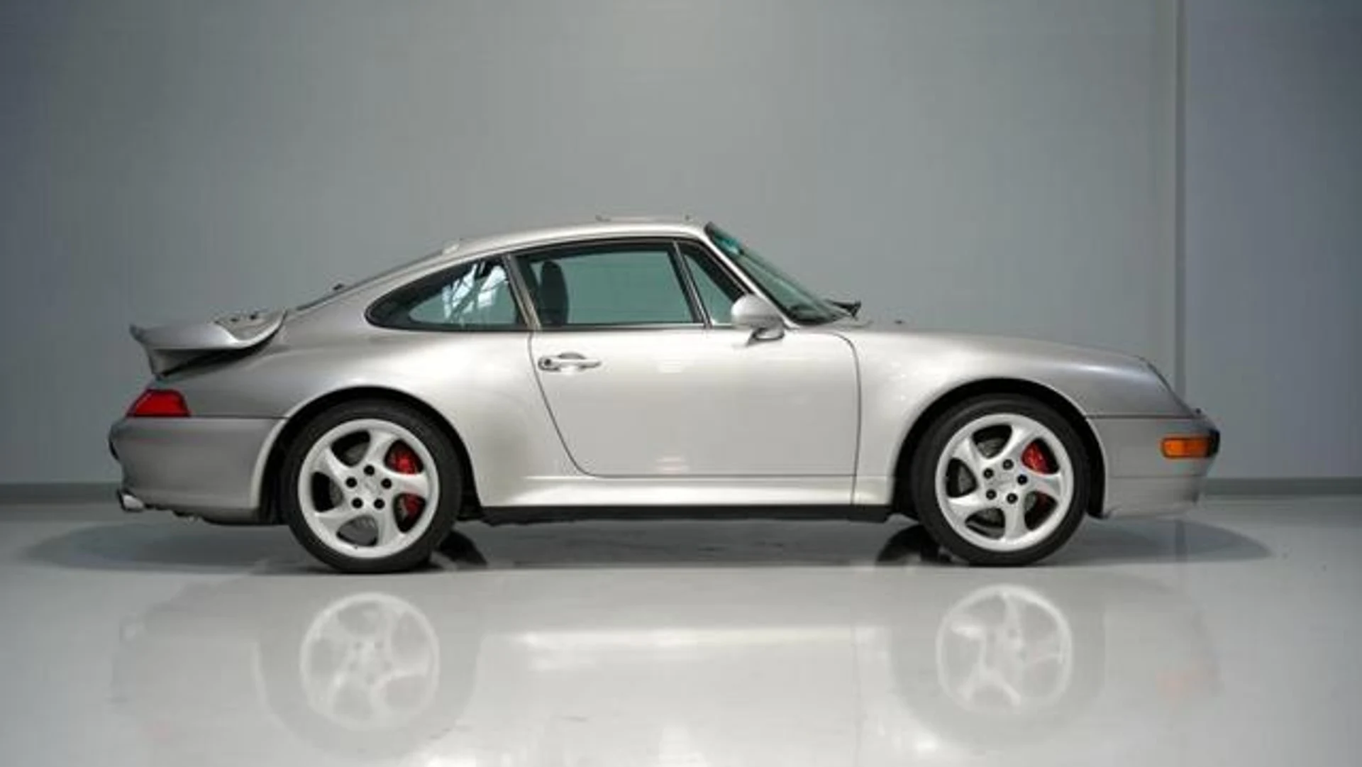 mph010_1067365204_Nmp85bj_Zzwz_Ab2_Kdrm_Ib5h_Rwy_B4_3842d05cc6