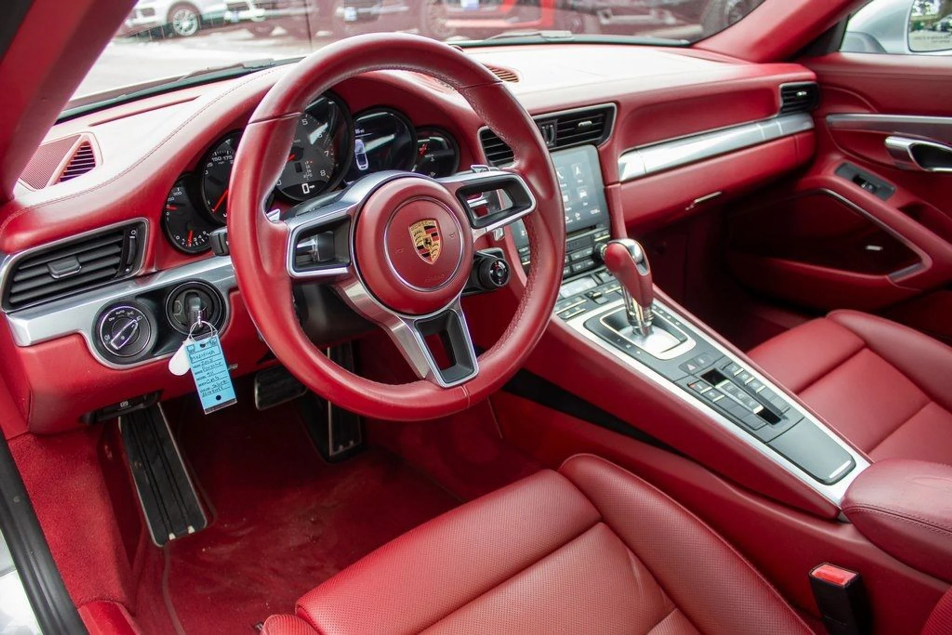 mph010_106738406_5cb208c38cb6be9bc3ed421045060b72_89c50249e0