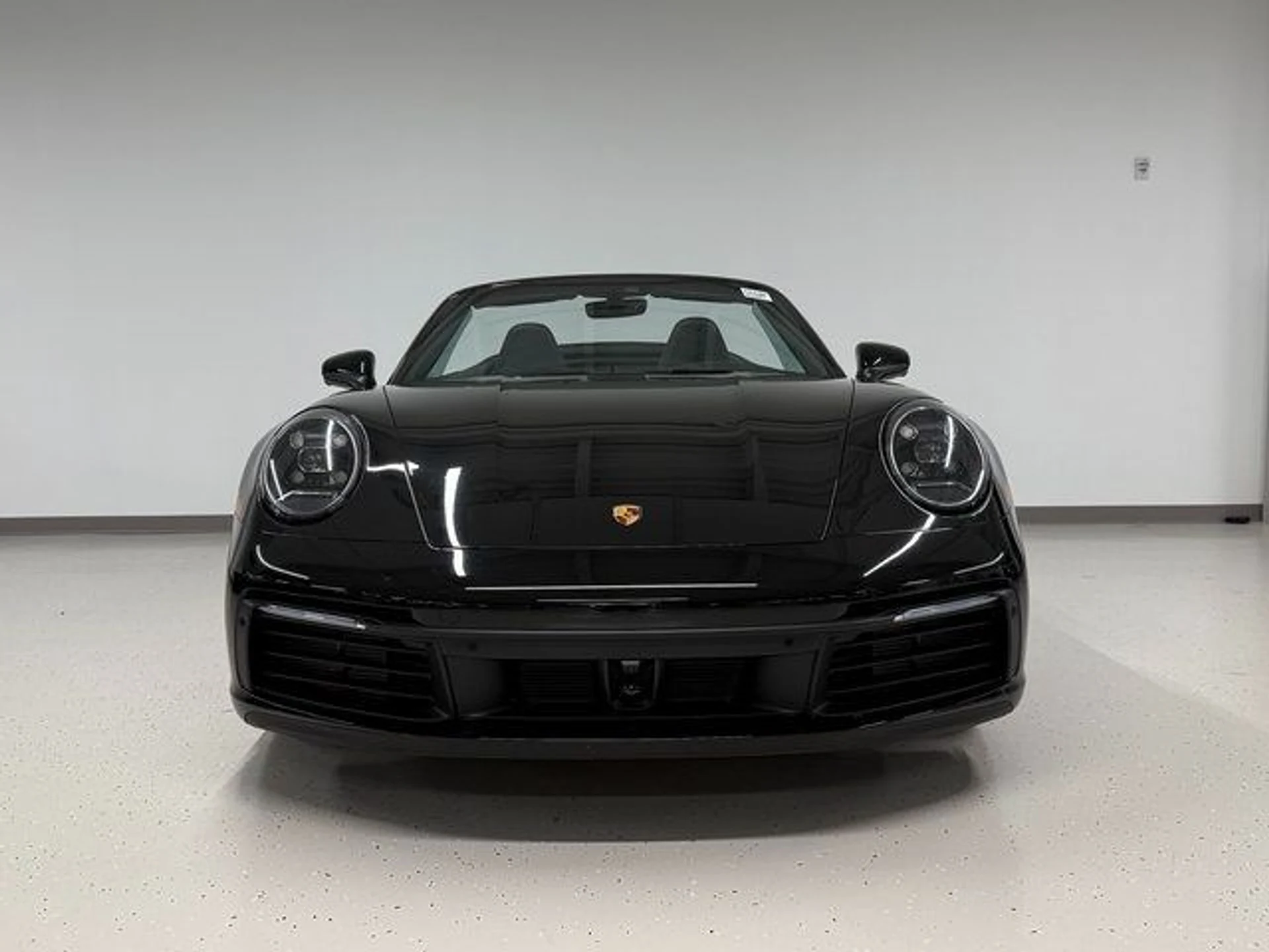 mph010_1069066298_ee7b9adb6a8219f0e5f7bfa2d4a55f70_3cb33c5d74