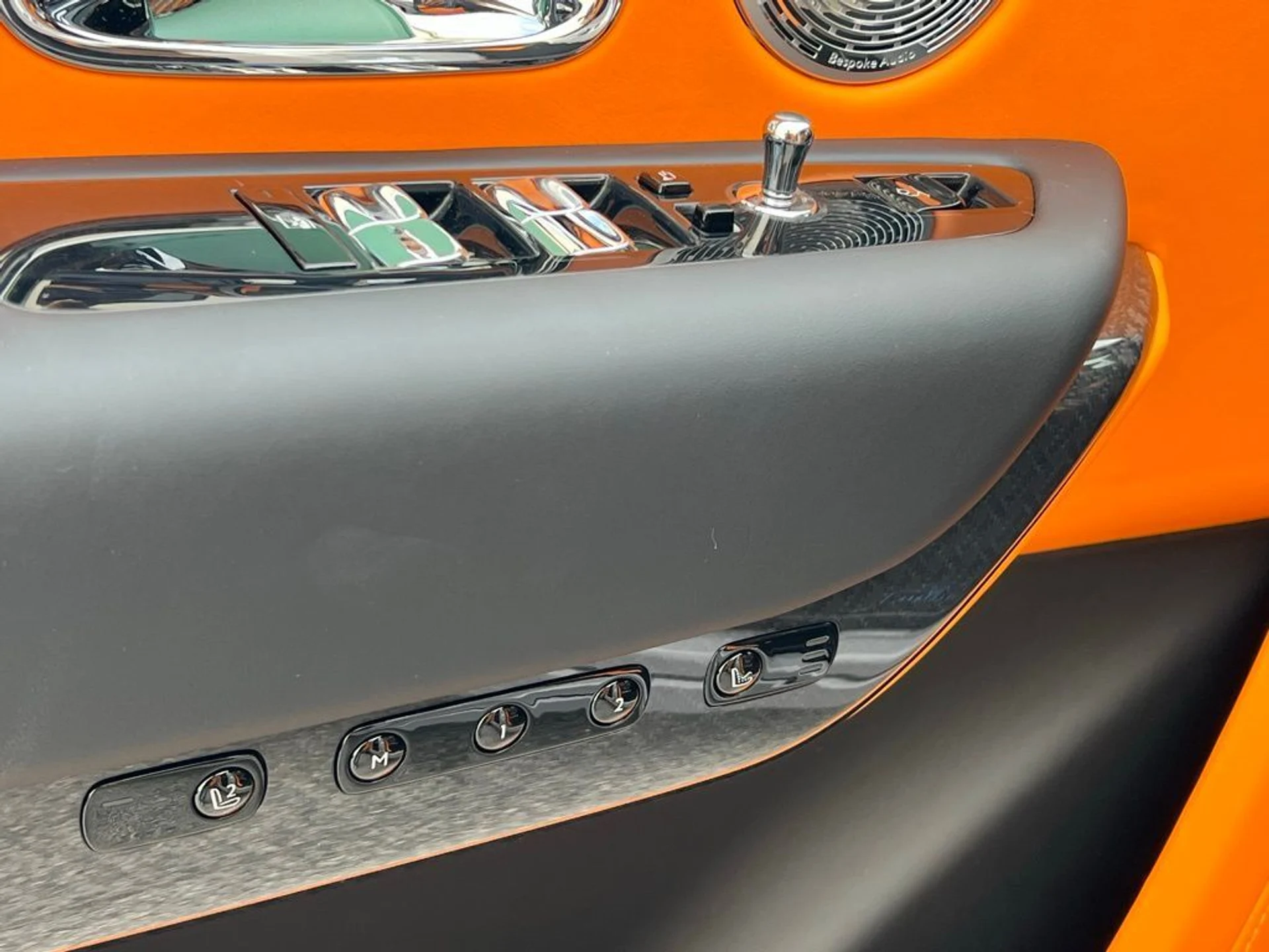 mph010_1073016149_1d46f4bf6457aa3a3cca758dd267878dx_80a33aa033