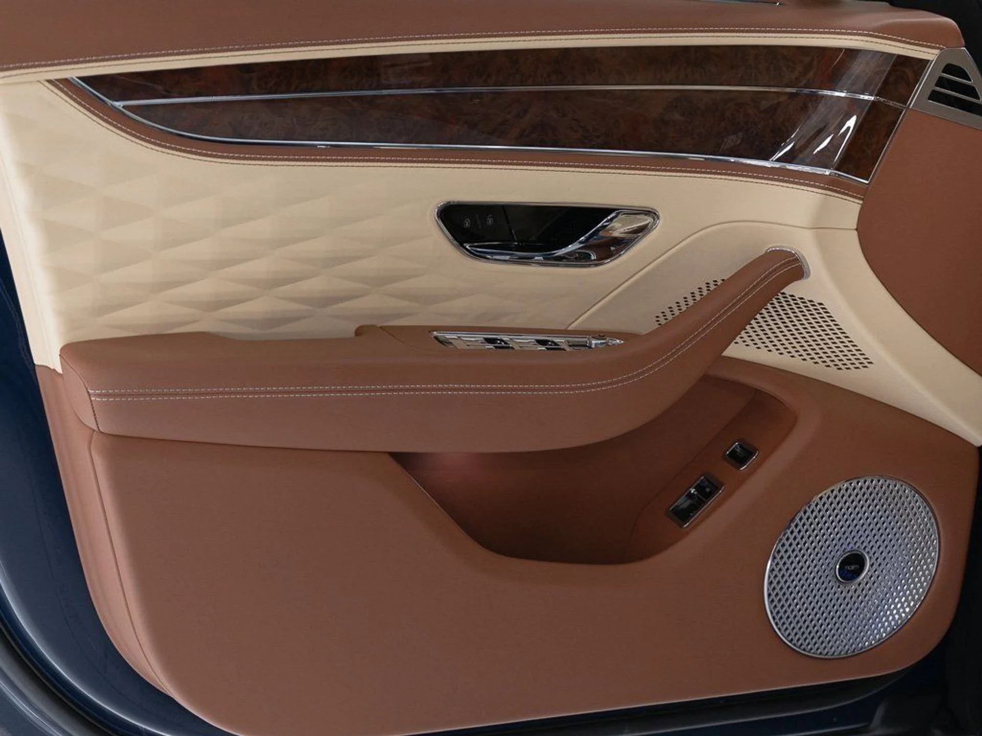 mph010_1074035765_8530759bafae107ed004c1a5abd1cd90_f8341f9386