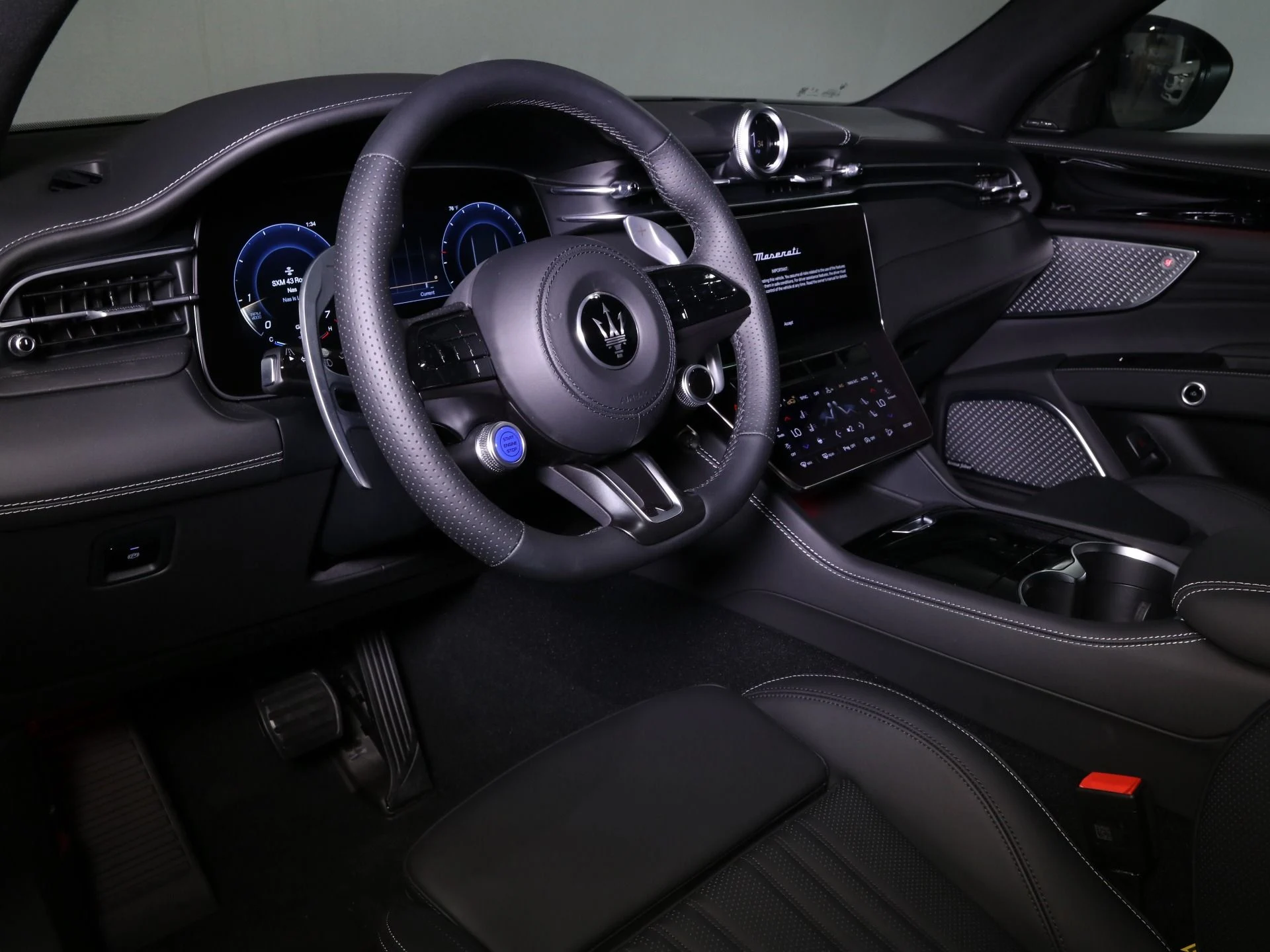 mph010_1077125816_New_2025_Maserati_Grecale_Modena_1749573168_e5f9eab9f6