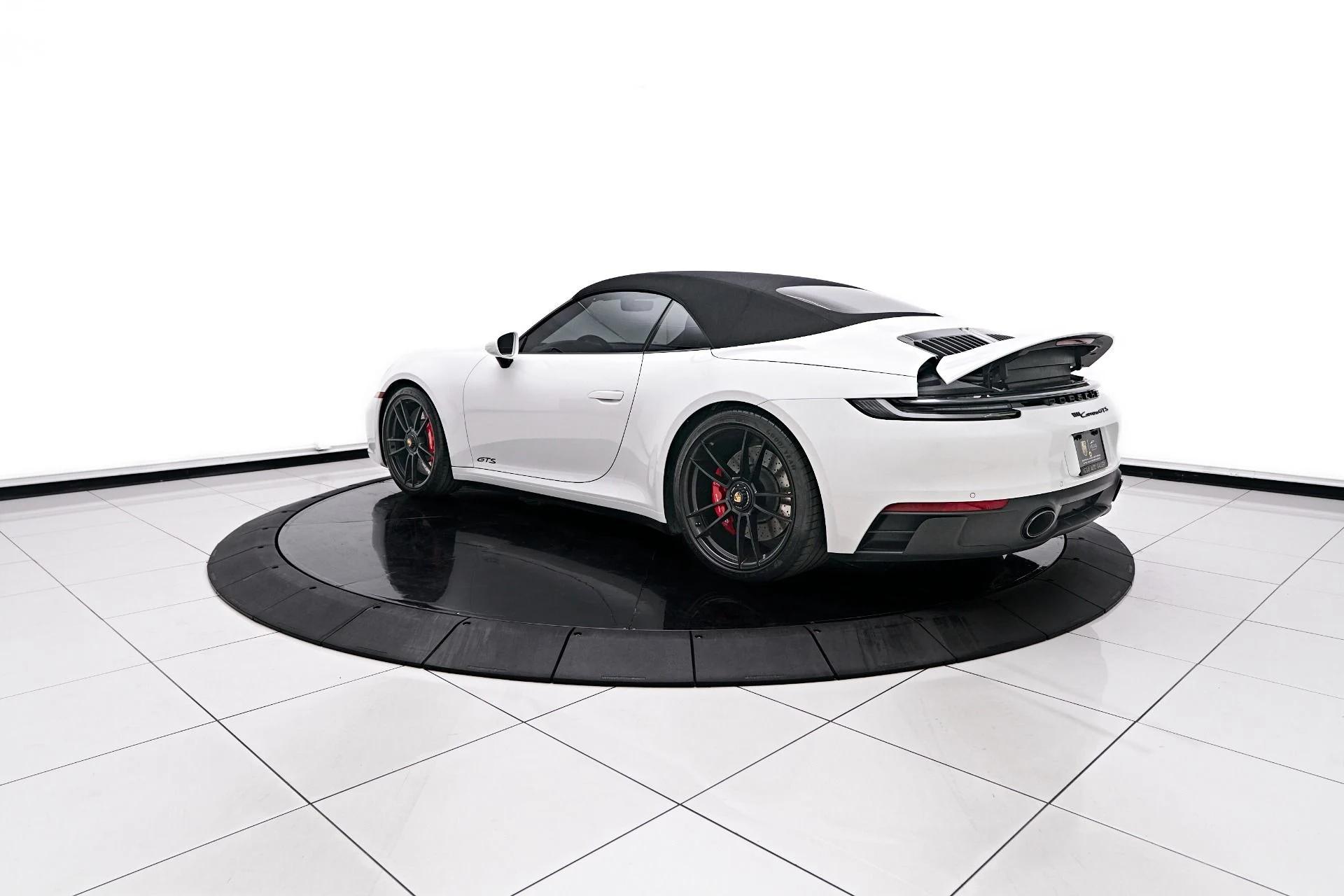 mph010_1080153809_Used_2023_Porsche_911_Carrera_GTS_1750549274_186bcabac0