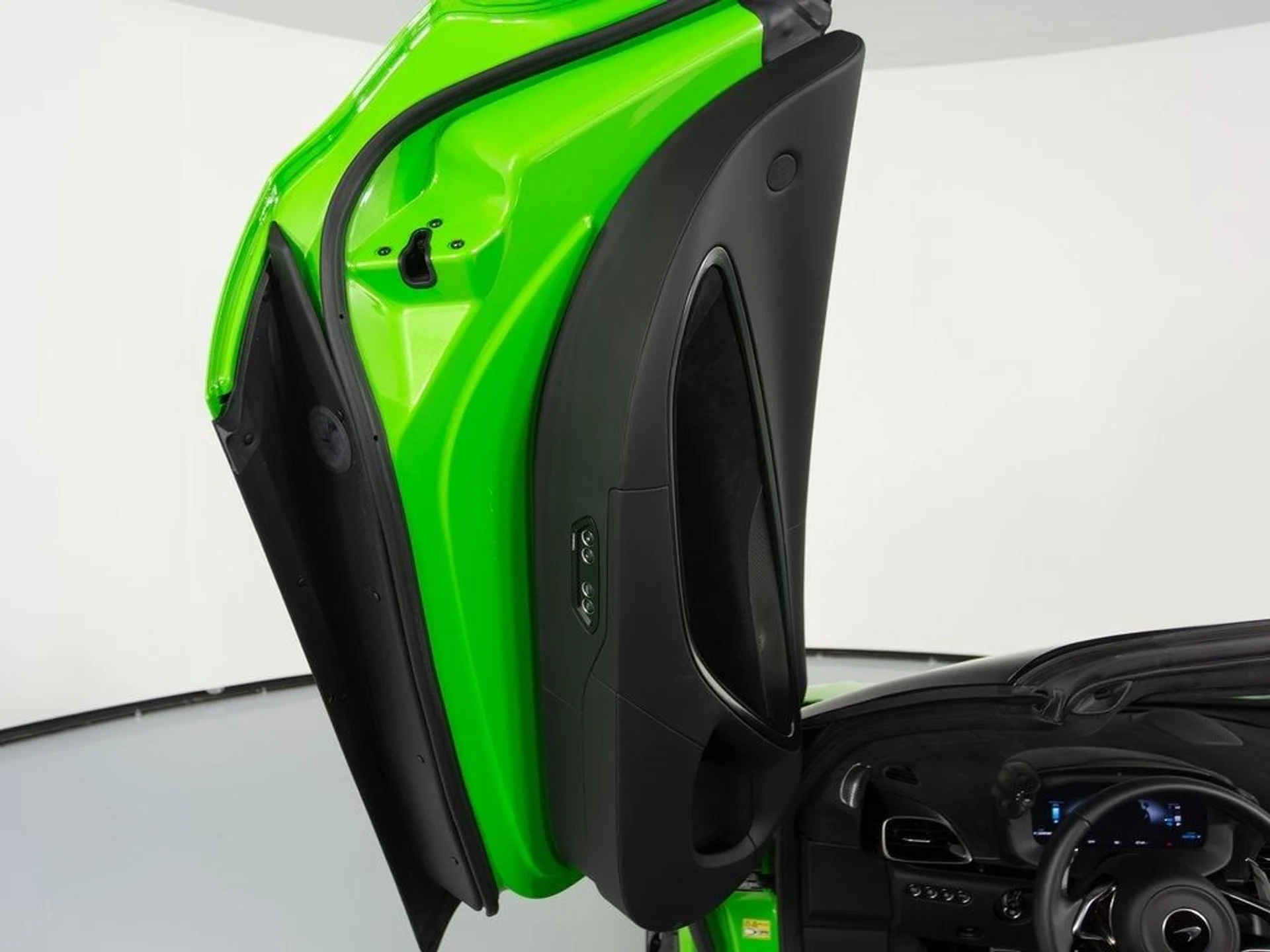 mph010_1082359312_e3bb5ae409cebdd49d131f8c7c7fcbffx_0c78b36a20