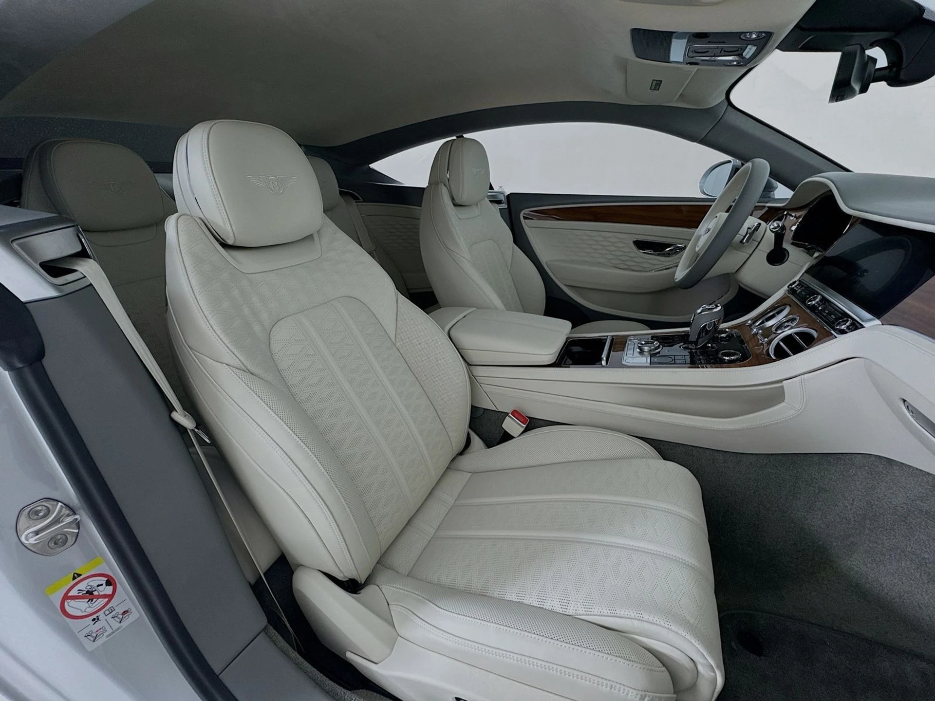 mph010_1085346358_abb40e9bc499737db76f08cc50986e94x_64e5d7107e