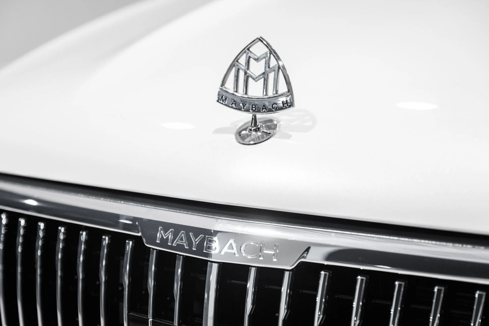 mph010_1085398672_Used_2022_Mercedes_Benz_GLS_Maybach_GLS_600_1761673208_323a9cc0f5