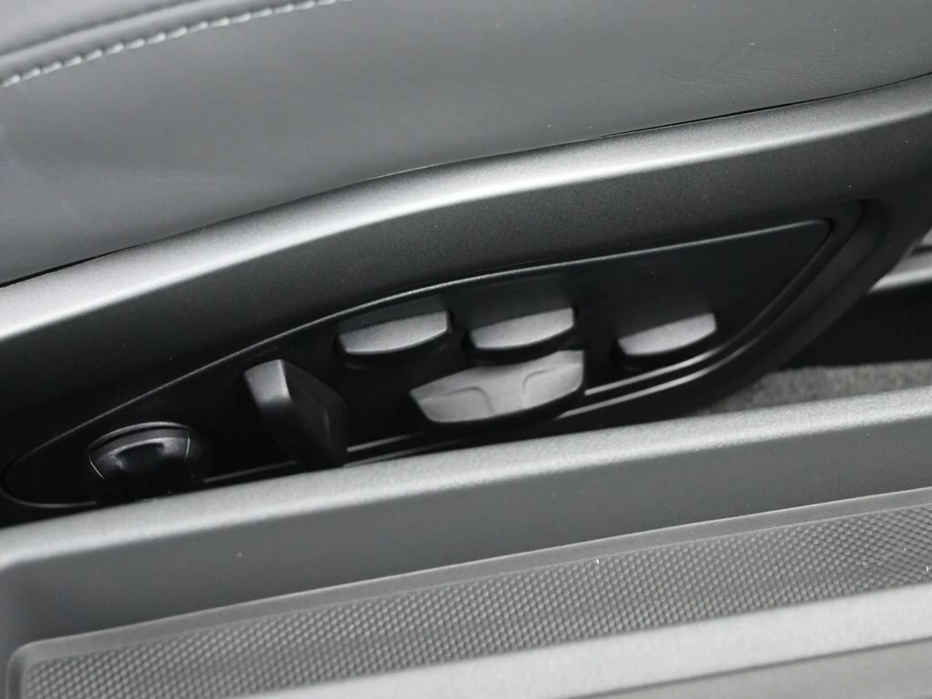 mph010_1089695665_a2b03a6a7171c7edb3c4369017679576x_efddfc39a2