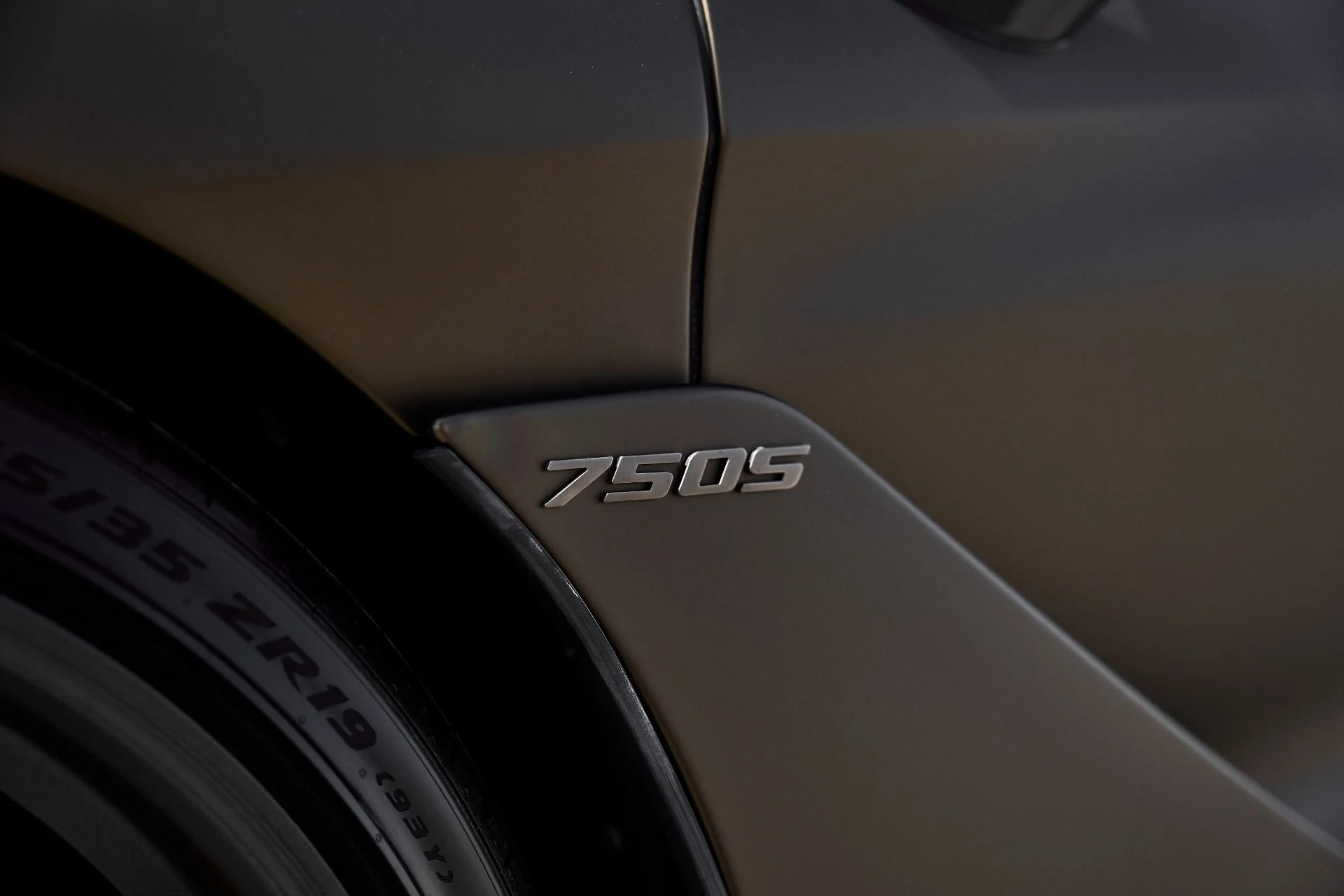 mph010_1090161720_Used_2025_Mc_Laren_750_S_1776907593_577ba99764