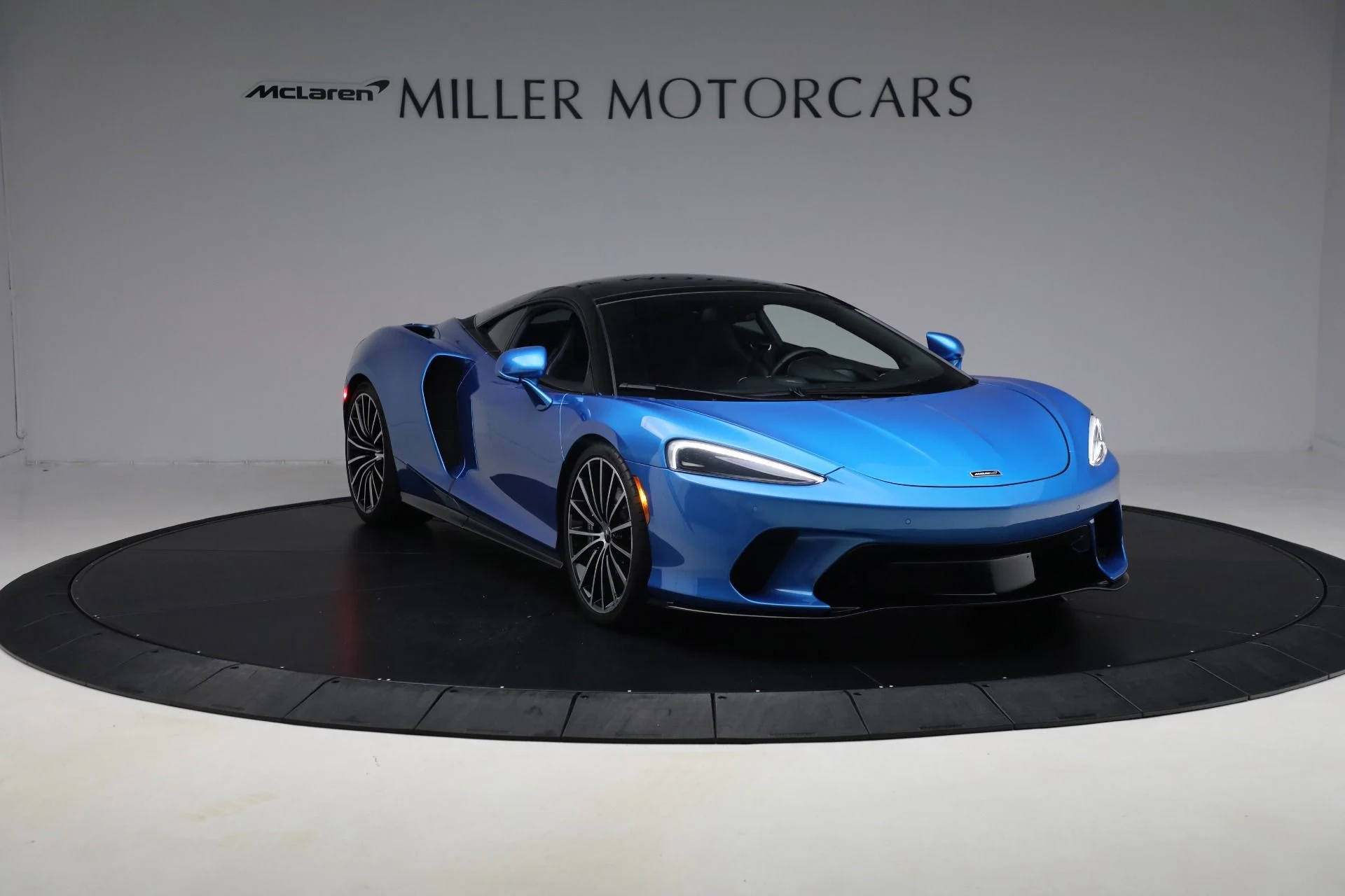 mph010_1093615828_Used_2021_Mc_Laren_GT_51f2580e53