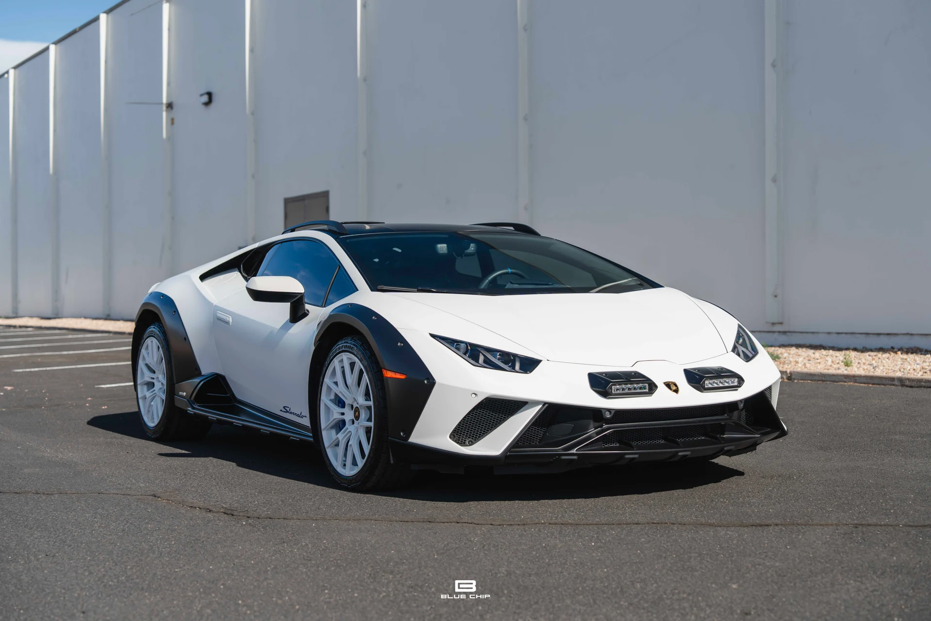 mph010_110064621_6a31cfe64f4e908460b47786_2024_Lamborghini_Huracan_Sterrato_11_88cf30b471