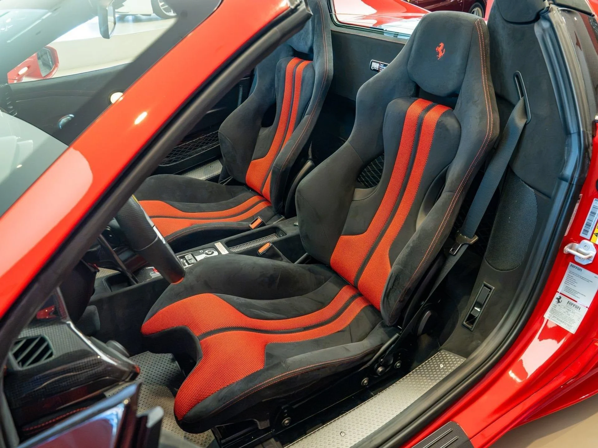 mph010_110386089_11_74d29b454c