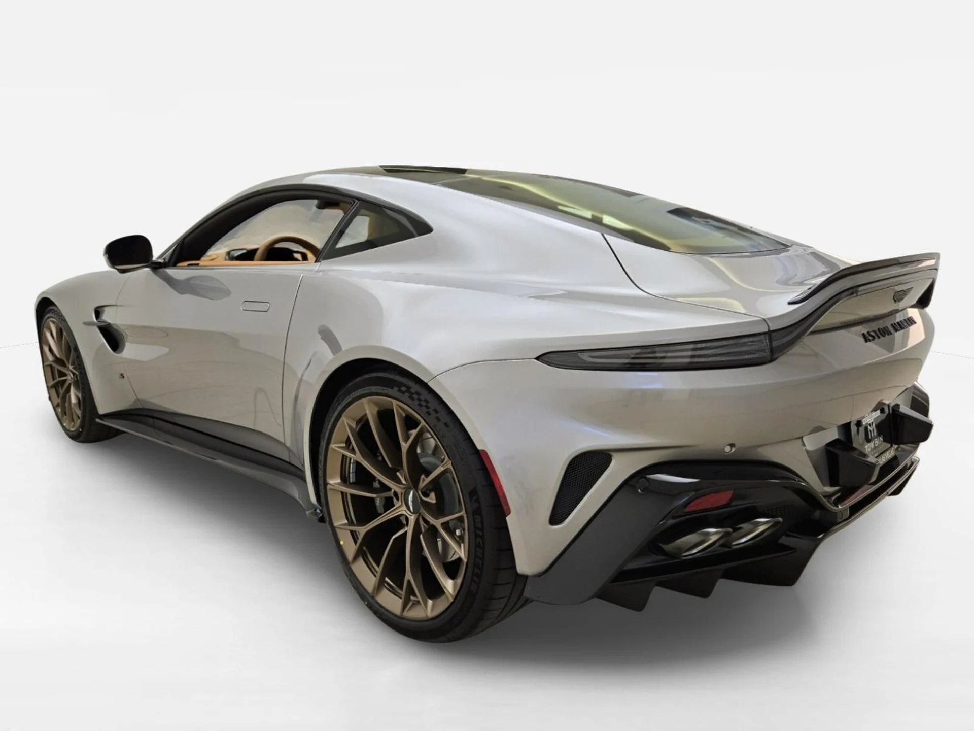 mph010_1104598061_New_2026_Aston_Martin_Vantage_S_1781673519_2731302808