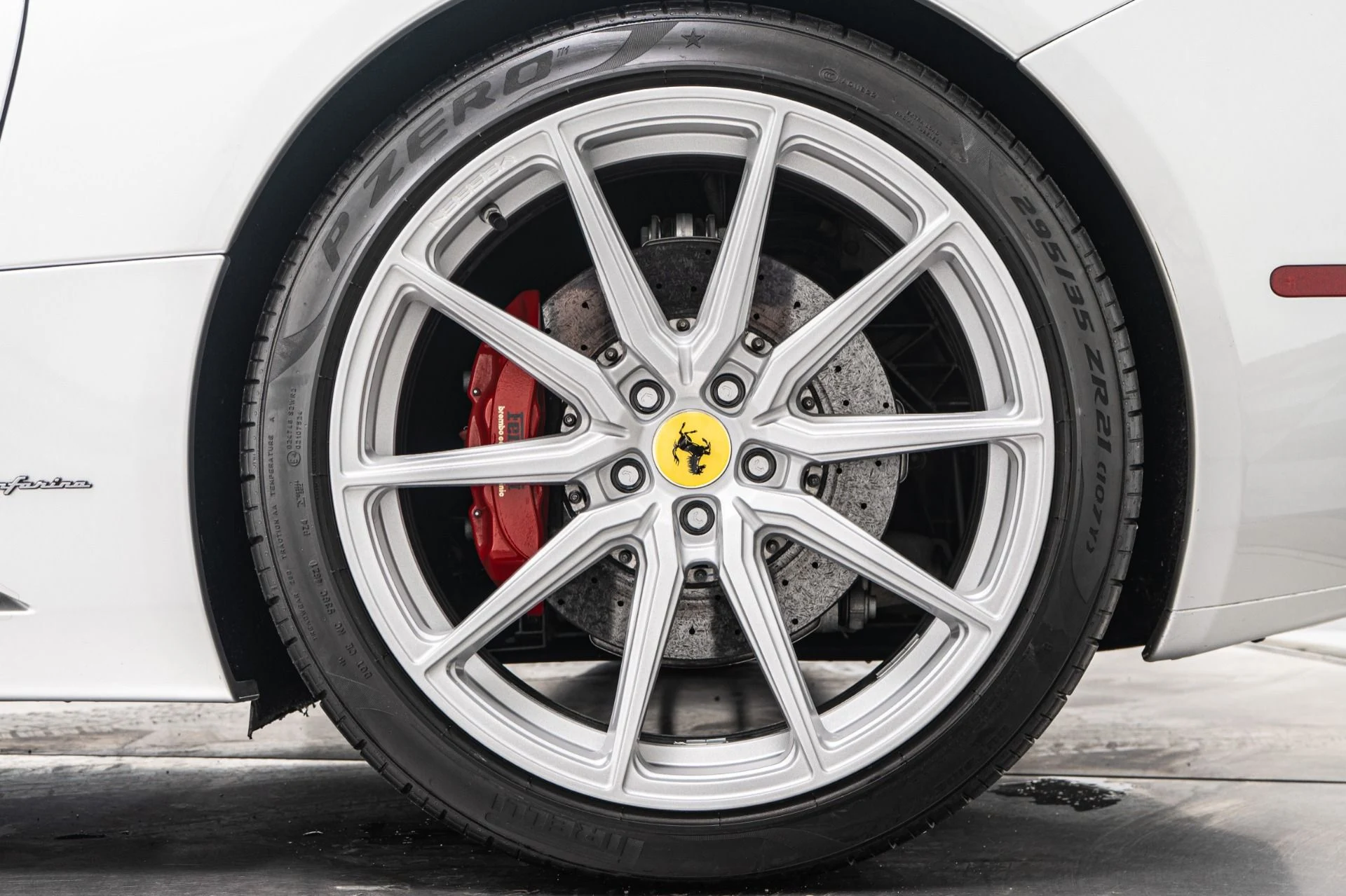 mph010_1105283031_Used_2013_Ferrari_California_1756329432_03a383d834