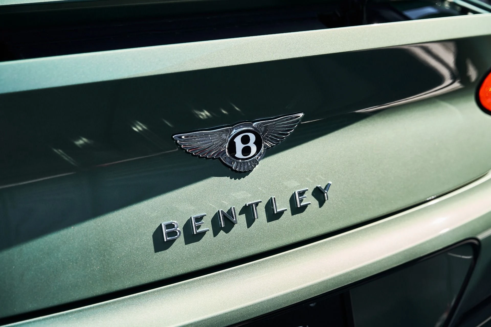 mph010_1107625992_Used_2020_Bentley_Continental_GT_V8_1776226405_2765c1458a