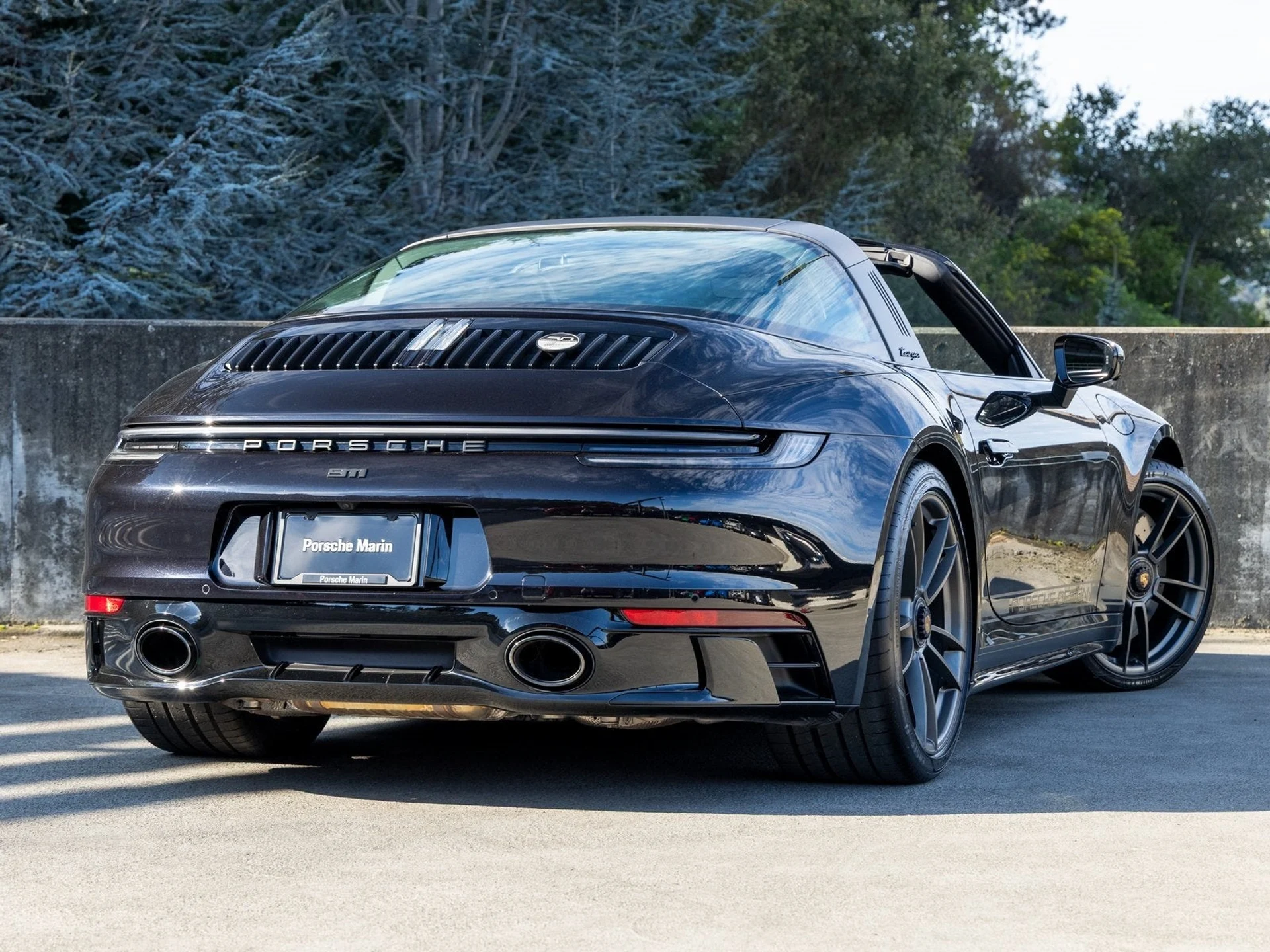 mph010_1111081862_11_6234f0a23b