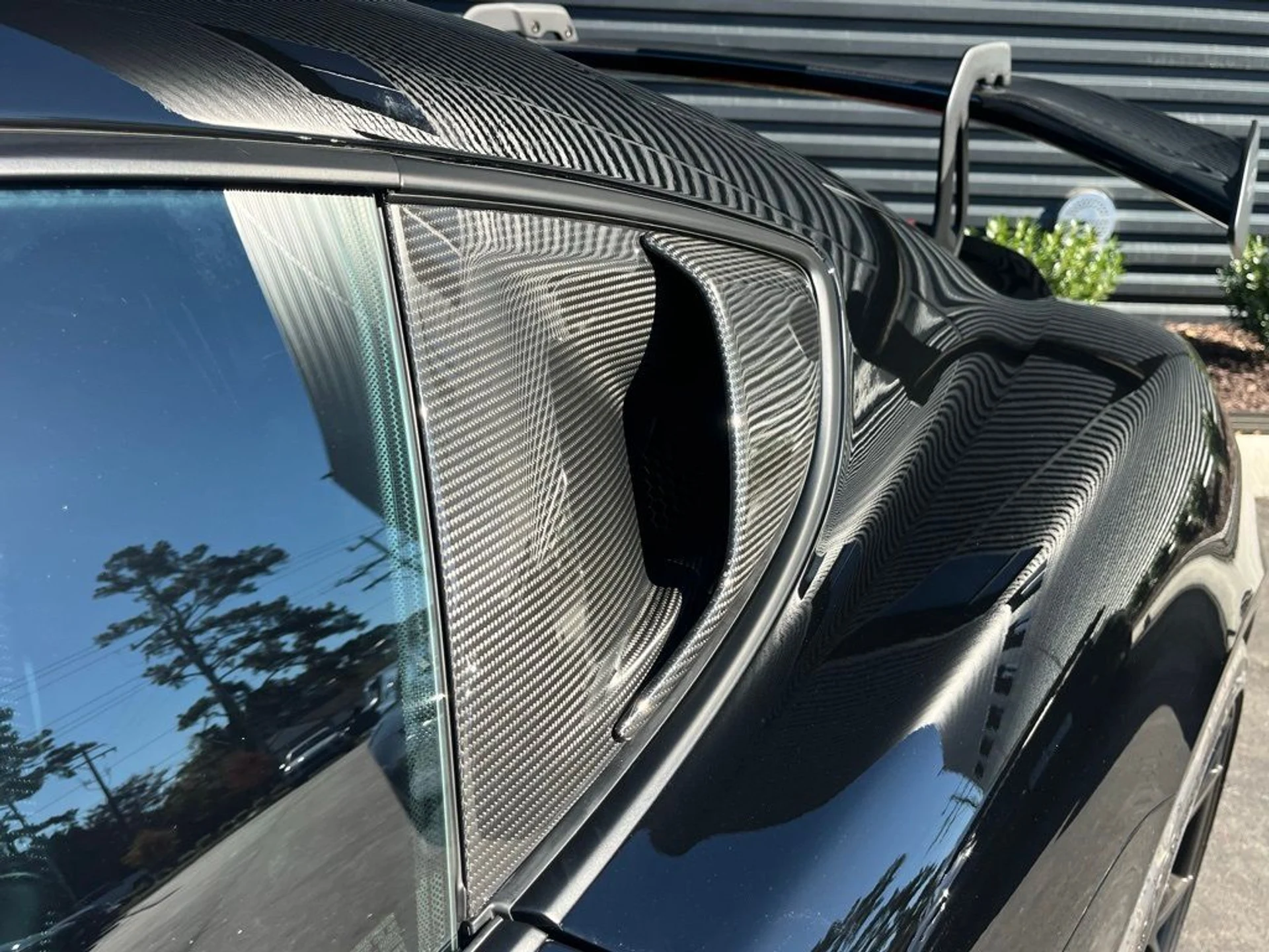 mph010_1116446232_2671eeed1dd39a9d859f546738313c05_f3b0e64942