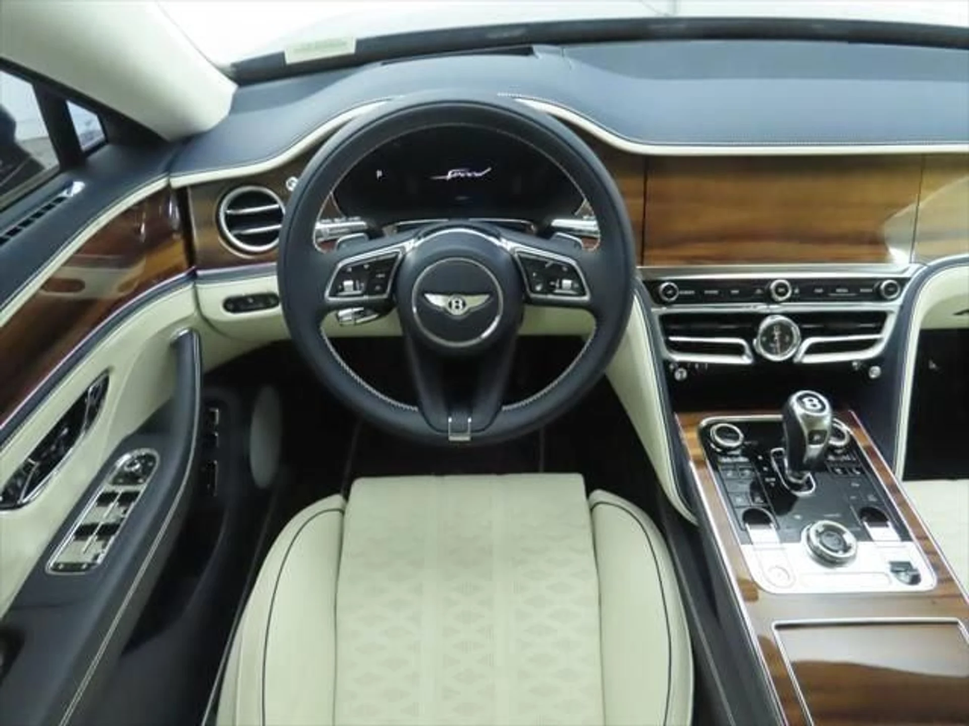 mph010_1119413693_used_2025_bentley_flying_spur_speedsedan_8119_23006169_11_640_3477fdd072