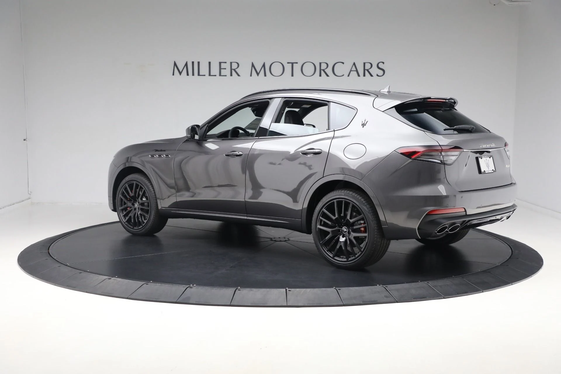 mph010_1125332540_New_2024_Maserati_Levante_Modena_Ultima_72336ad617