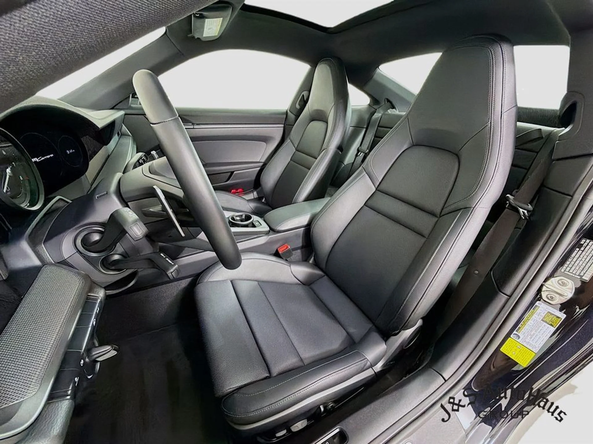 mph010_1132346761_kmvubhhh5uim88k1h06hld51x6nz_08a57a49e3